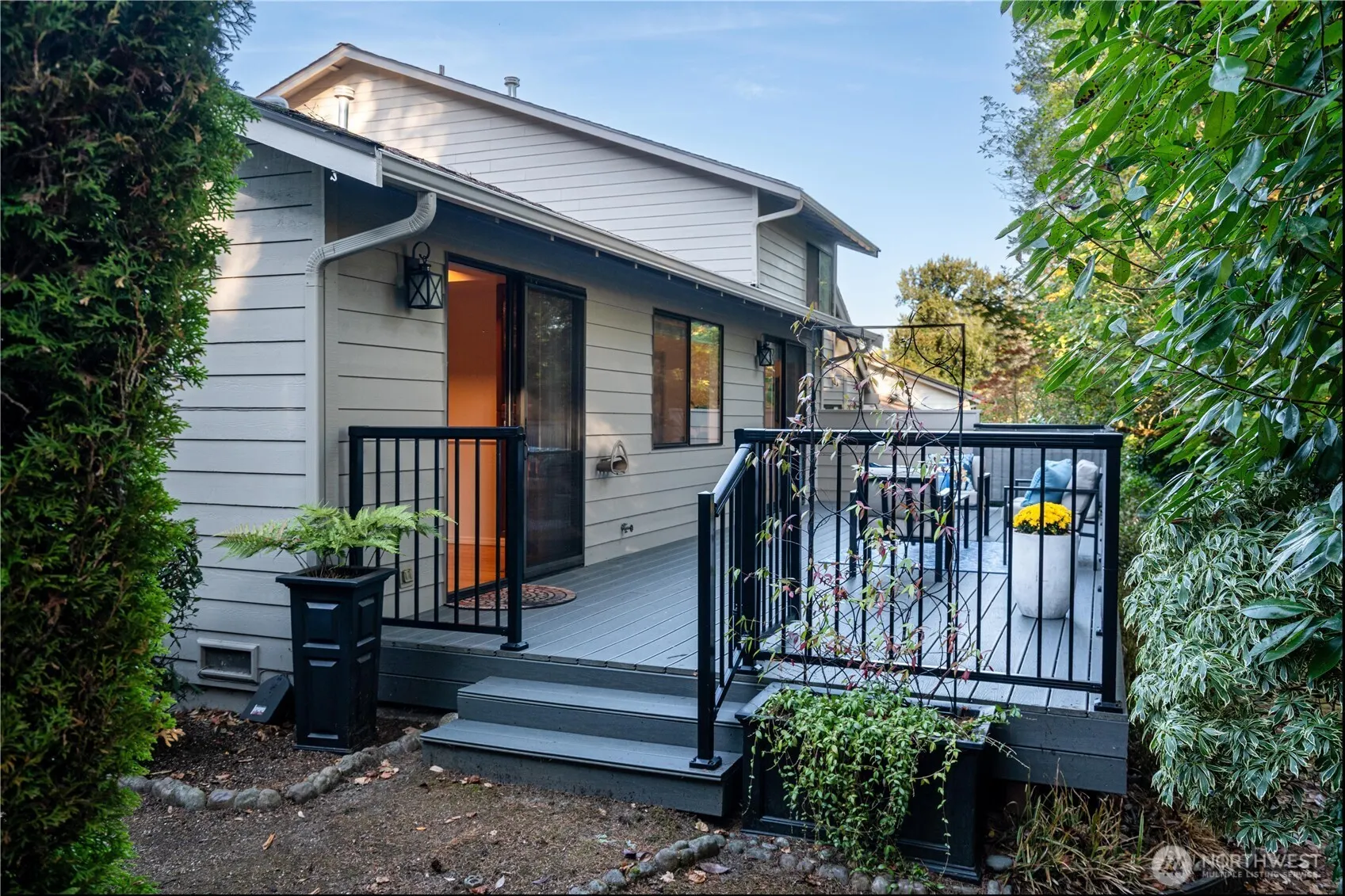 16181 SE 33rd Circle , Bellevue, WA 98008