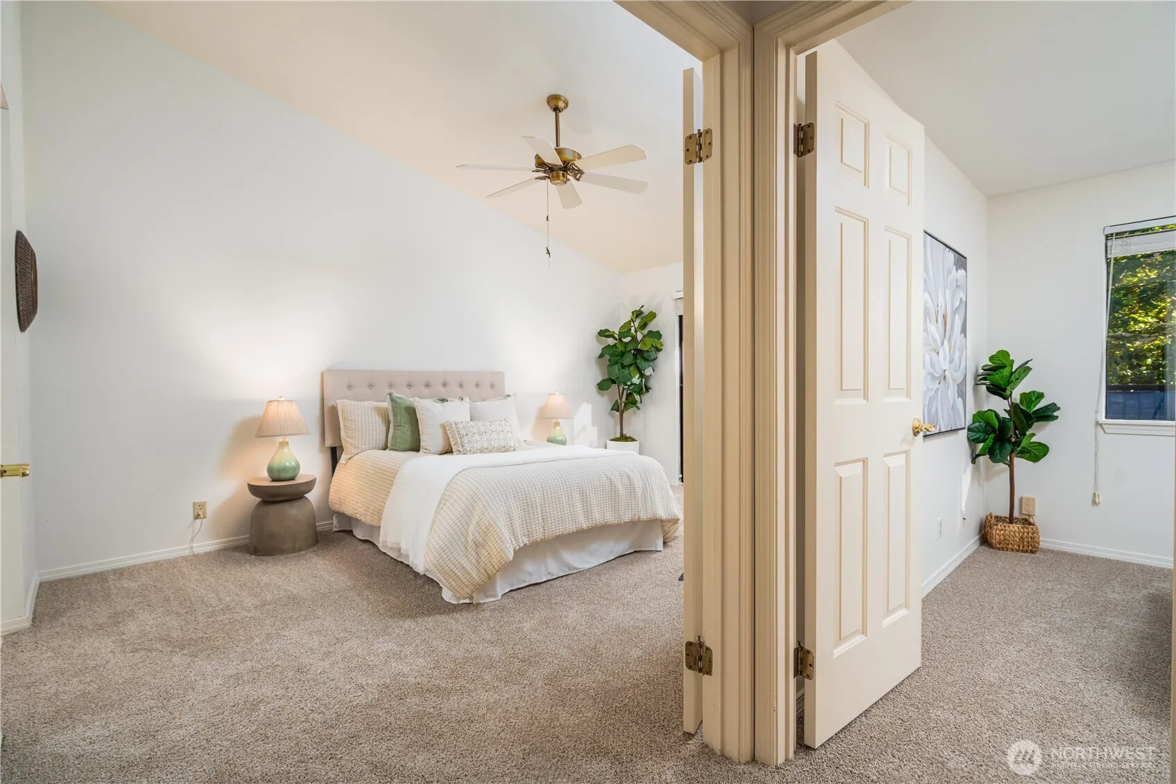 16181 SE 33rd Circle , Bellevue, WA 98008