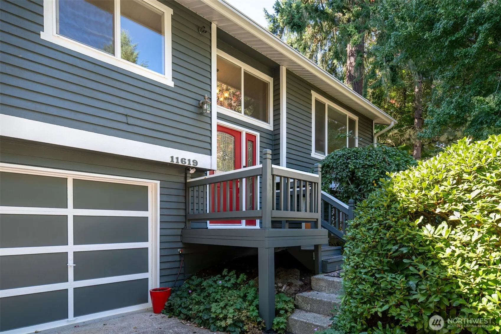 11619 NE 97th Street , Kirkland, WA 98033