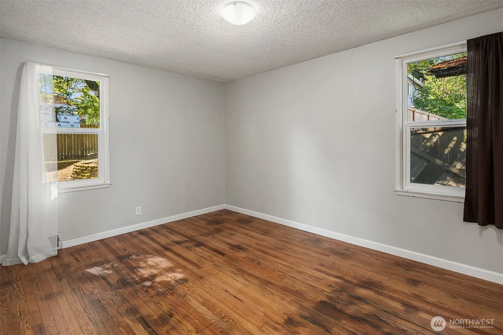 2015 N 143 Street , Seattle, WA 98133-7251