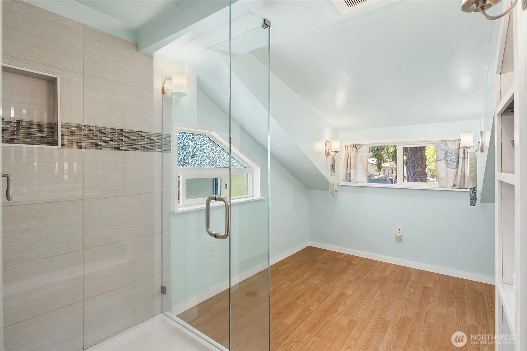 2015 N 143 Street , Seattle, WA 98133-7251