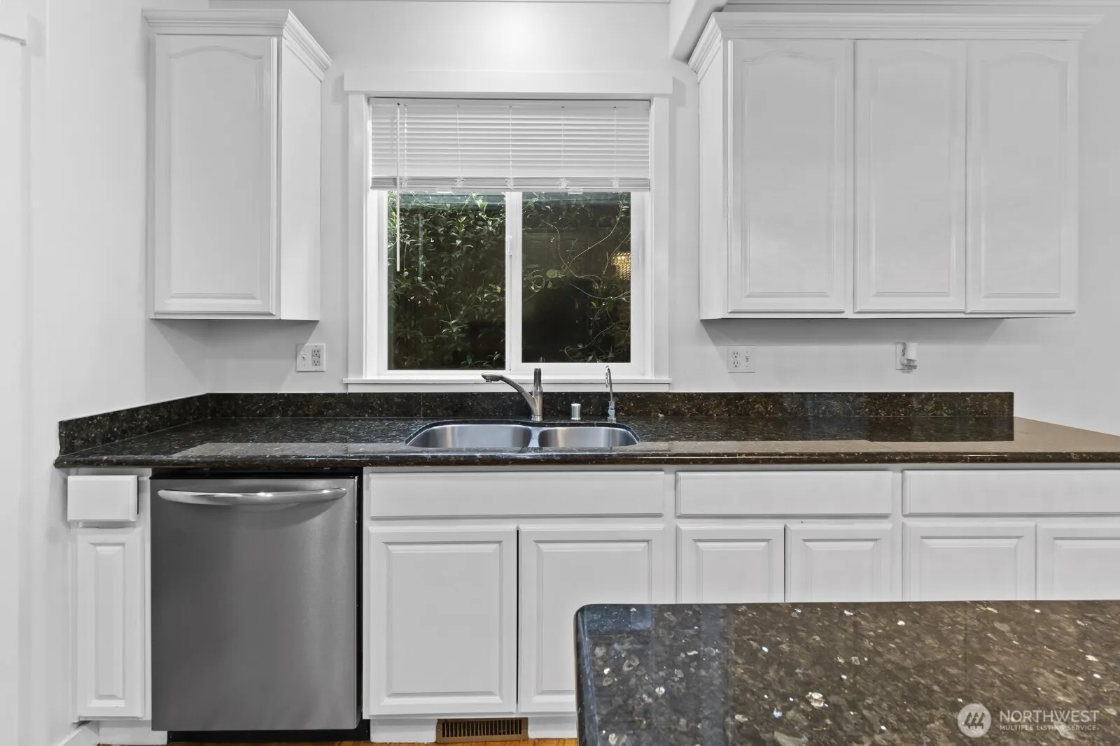 20352 105th Court SE, Kent, WA 98031