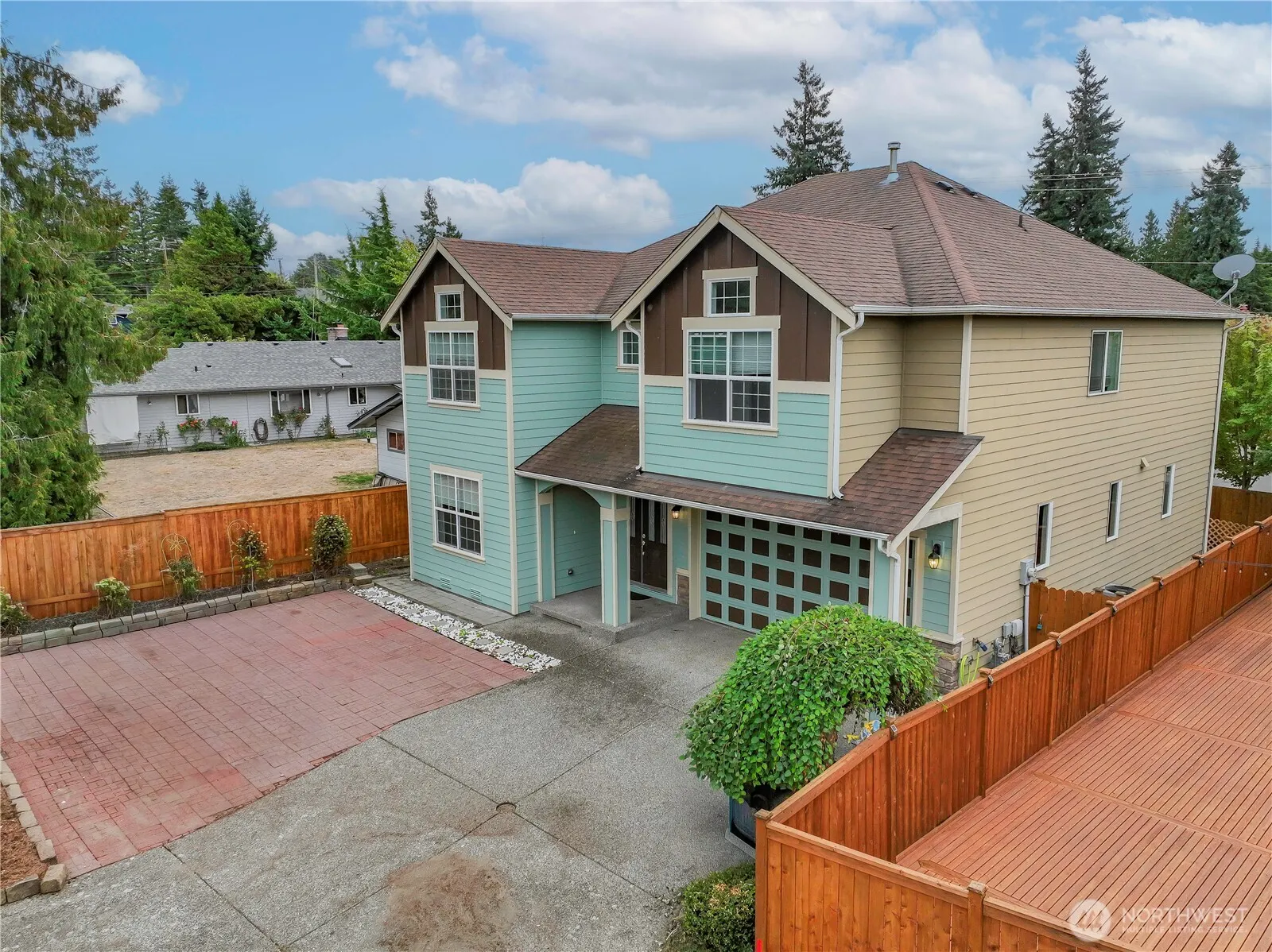 20352 105th Court SE, Kent, WA 98031