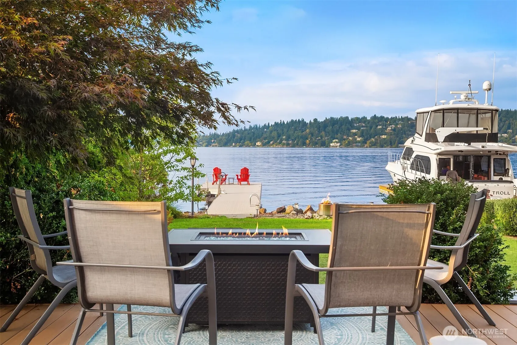 10116 Rainier Avenue S, Seattle, WA 98178-2610