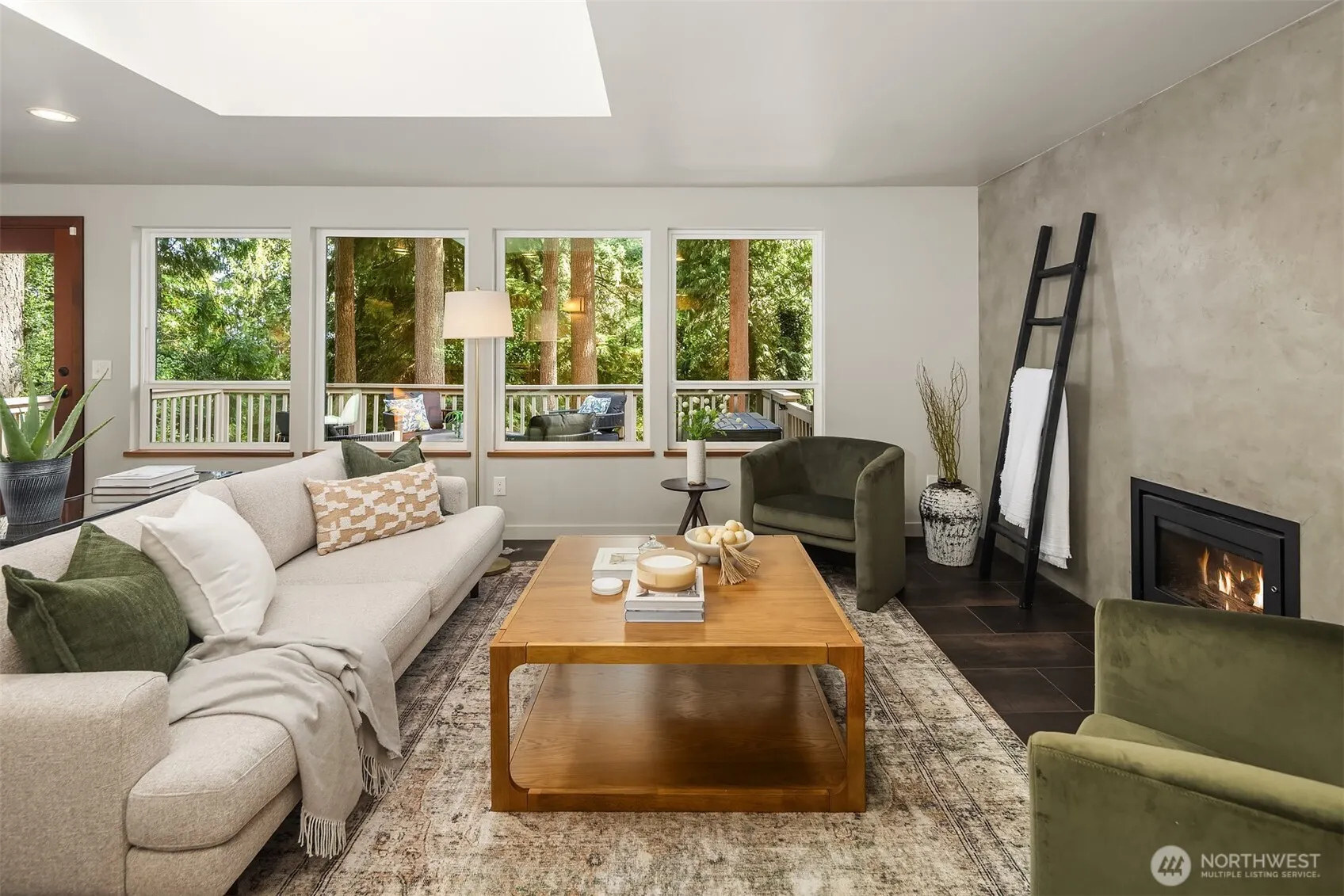 18610 SE 58th Street , Issaquah, WA 98027-8511