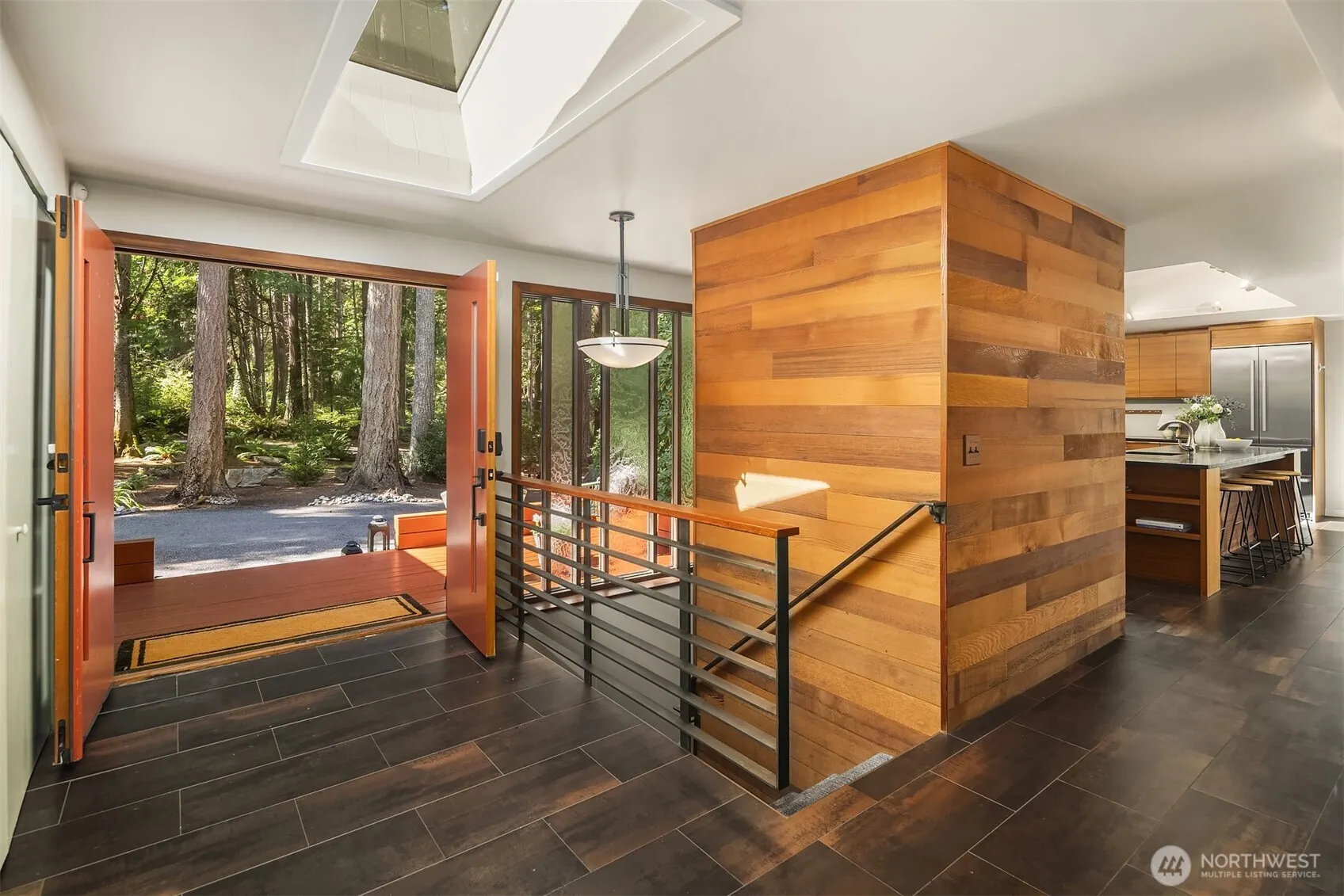 18610 SE 58th Street , Issaquah, WA 98027-8511