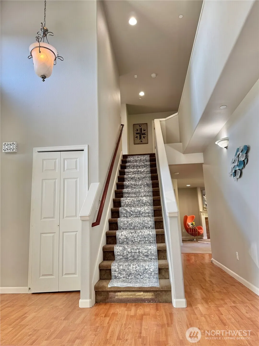 665 Blaine Court NE, Renton, WA 98056