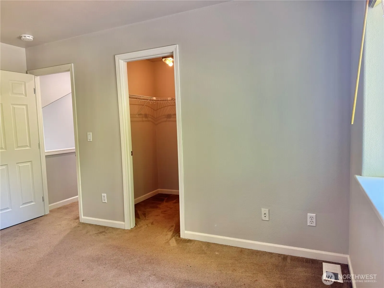 665 Blaine Court NE, Renton, WA 98056