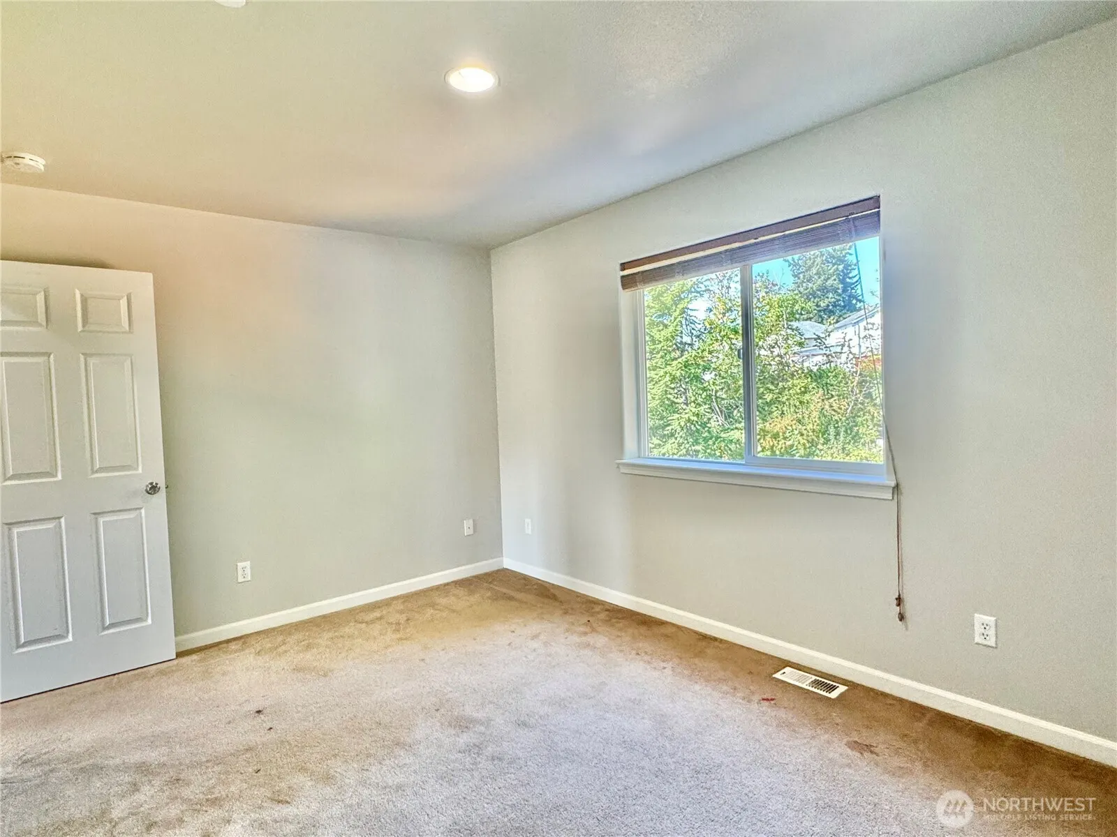 665 Blaine Court NE, Renton, WA 98056