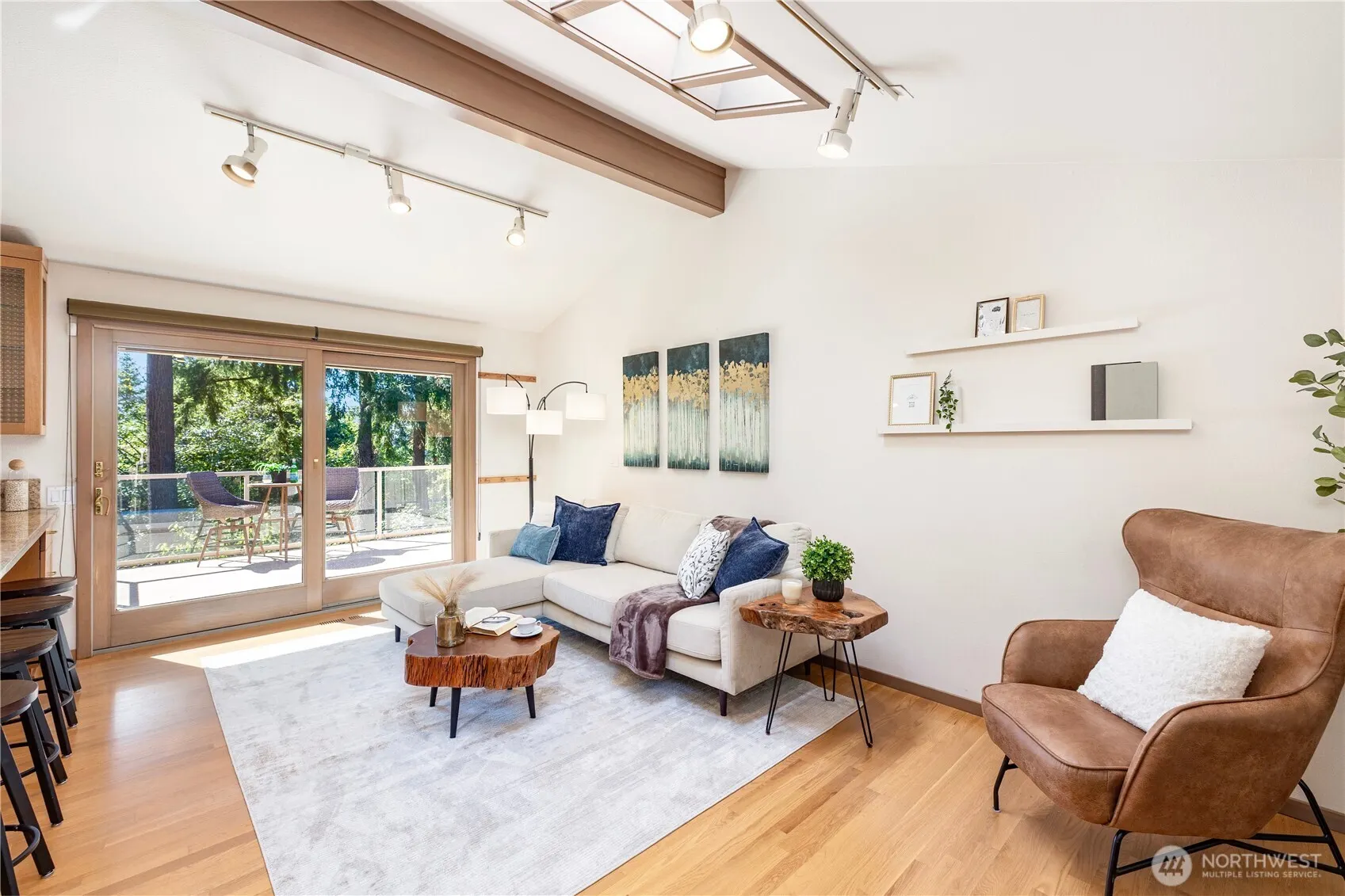 4103 106th Place NE, Kirkland, WA 98033-7922