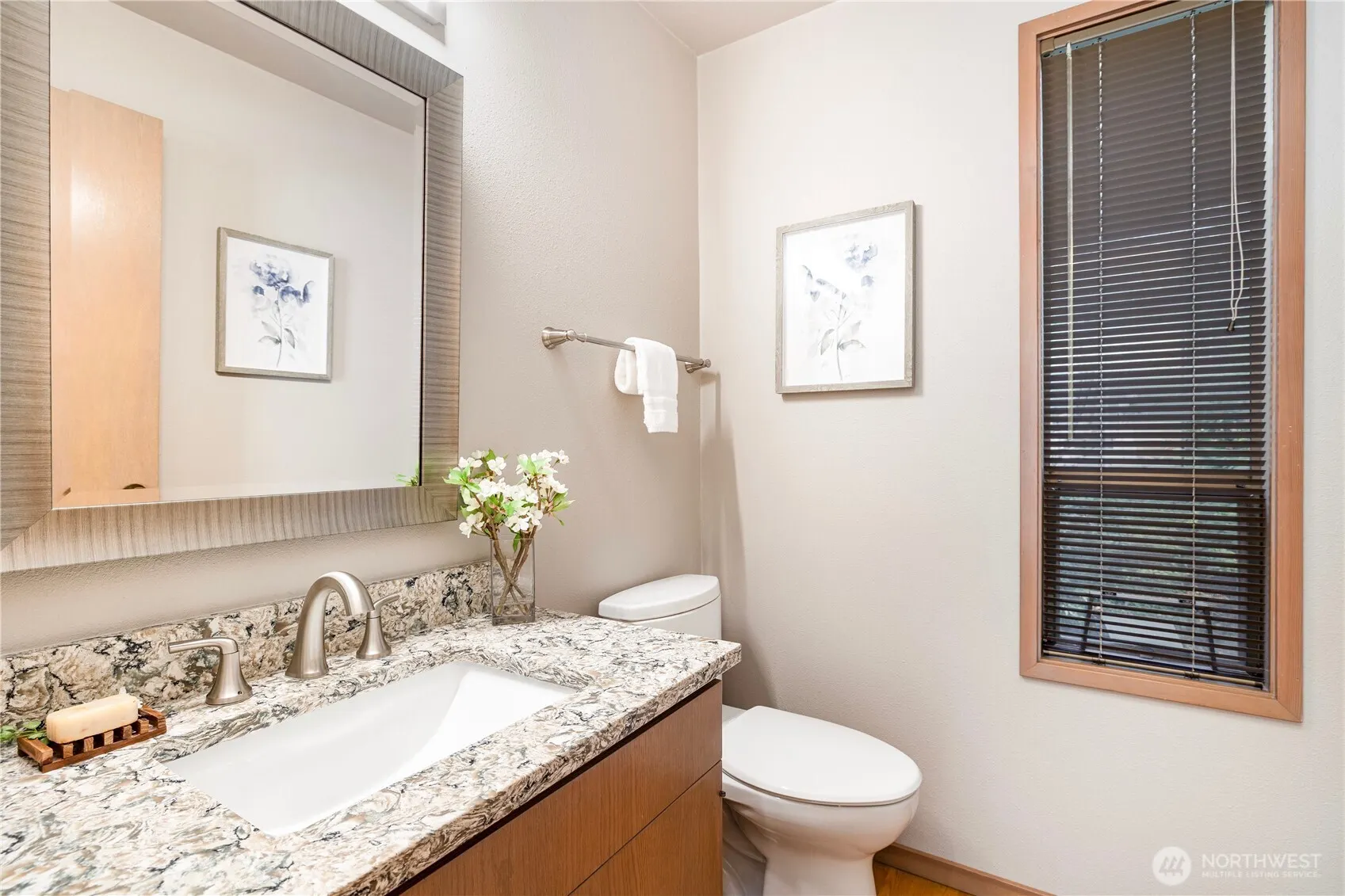 4103 106th Place NE, Kirkland, WA 98033-7922