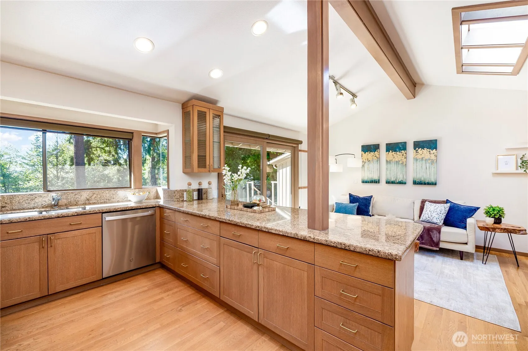4103 106th Place NE, Kirkland, WA 98033-7922