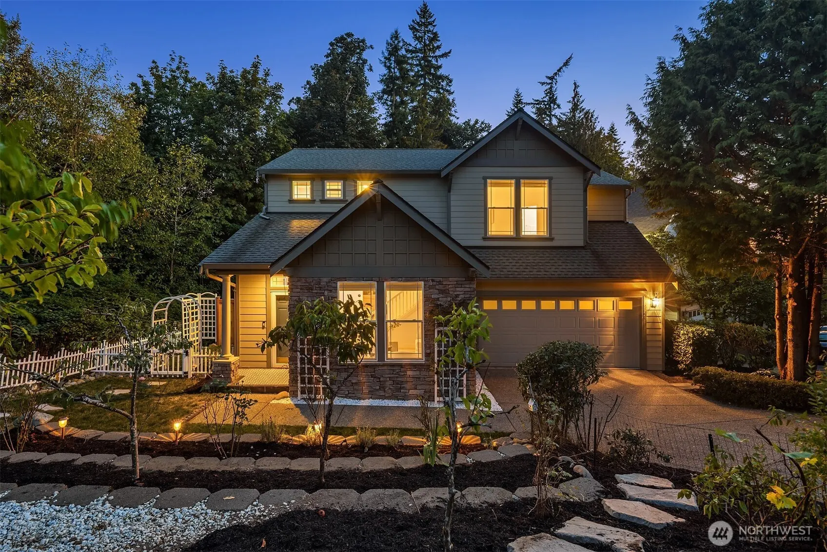 16255 SE 66th St , Bellevue, WA 98006