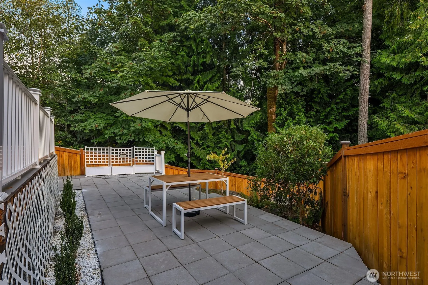 16255 SE 66th St , Bellevue, WA 98006