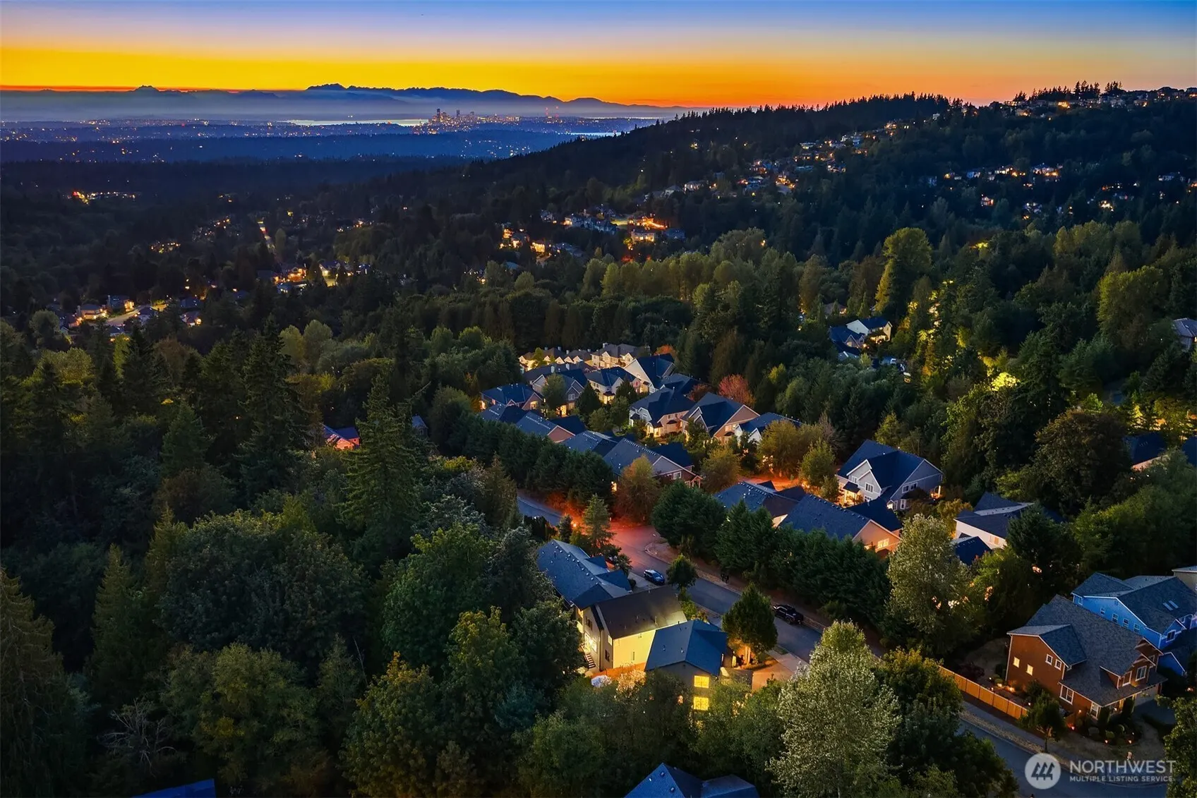 16255 SE 66th St , Bellevue, WA 98006