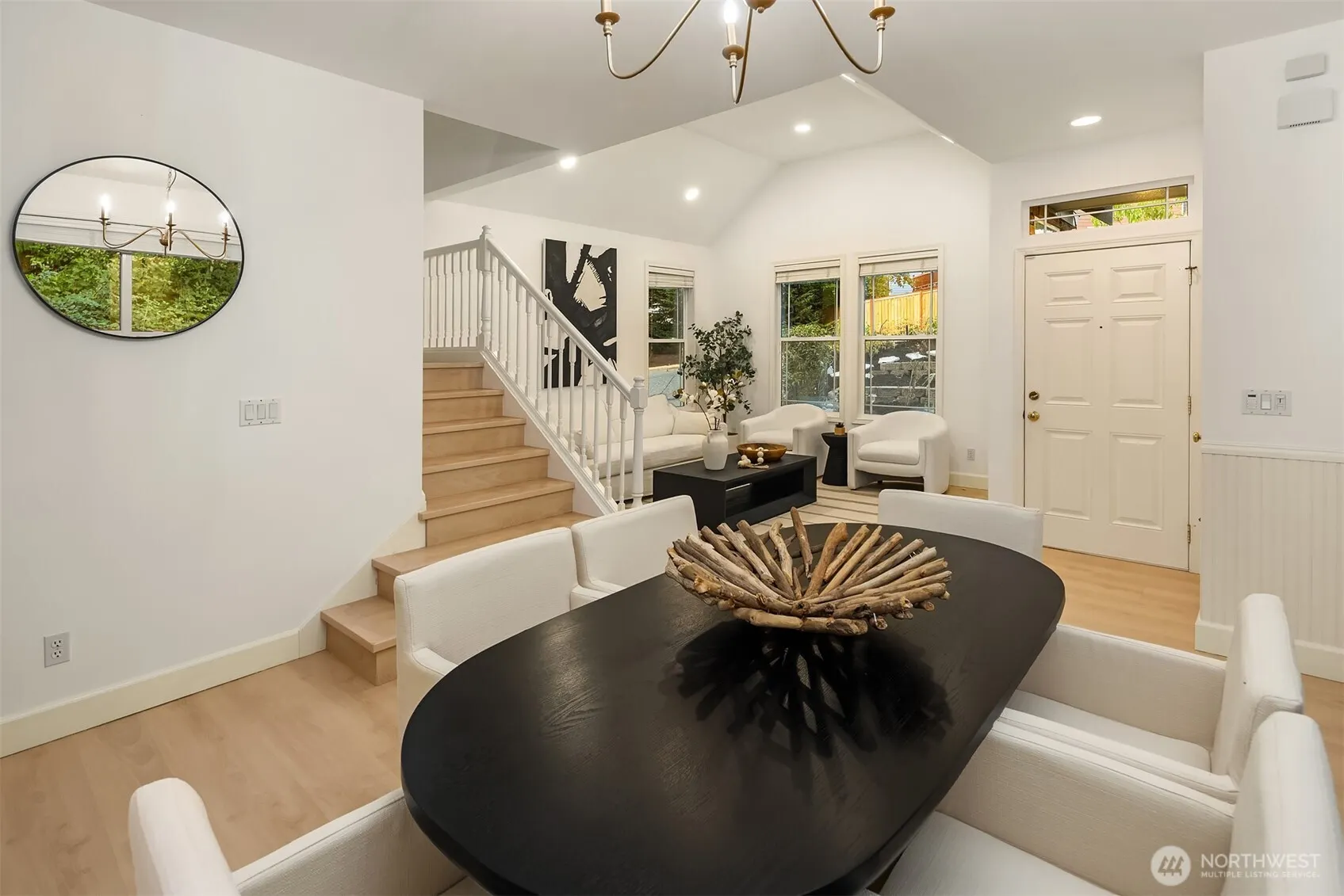 16255 SE 66th St , Bellevue, WA 98006