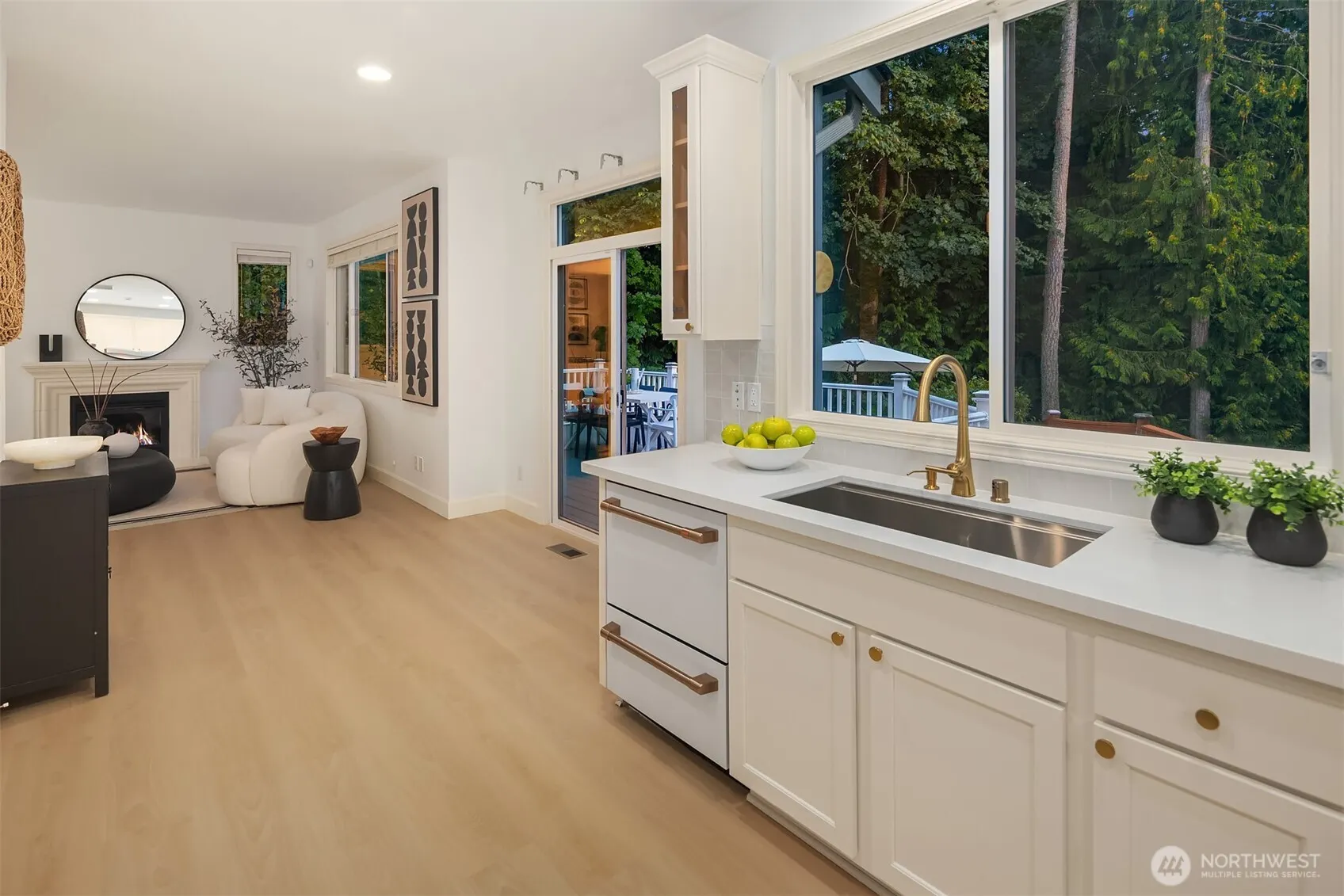 16255 SE 66th St , Bellevue, WA 98006
