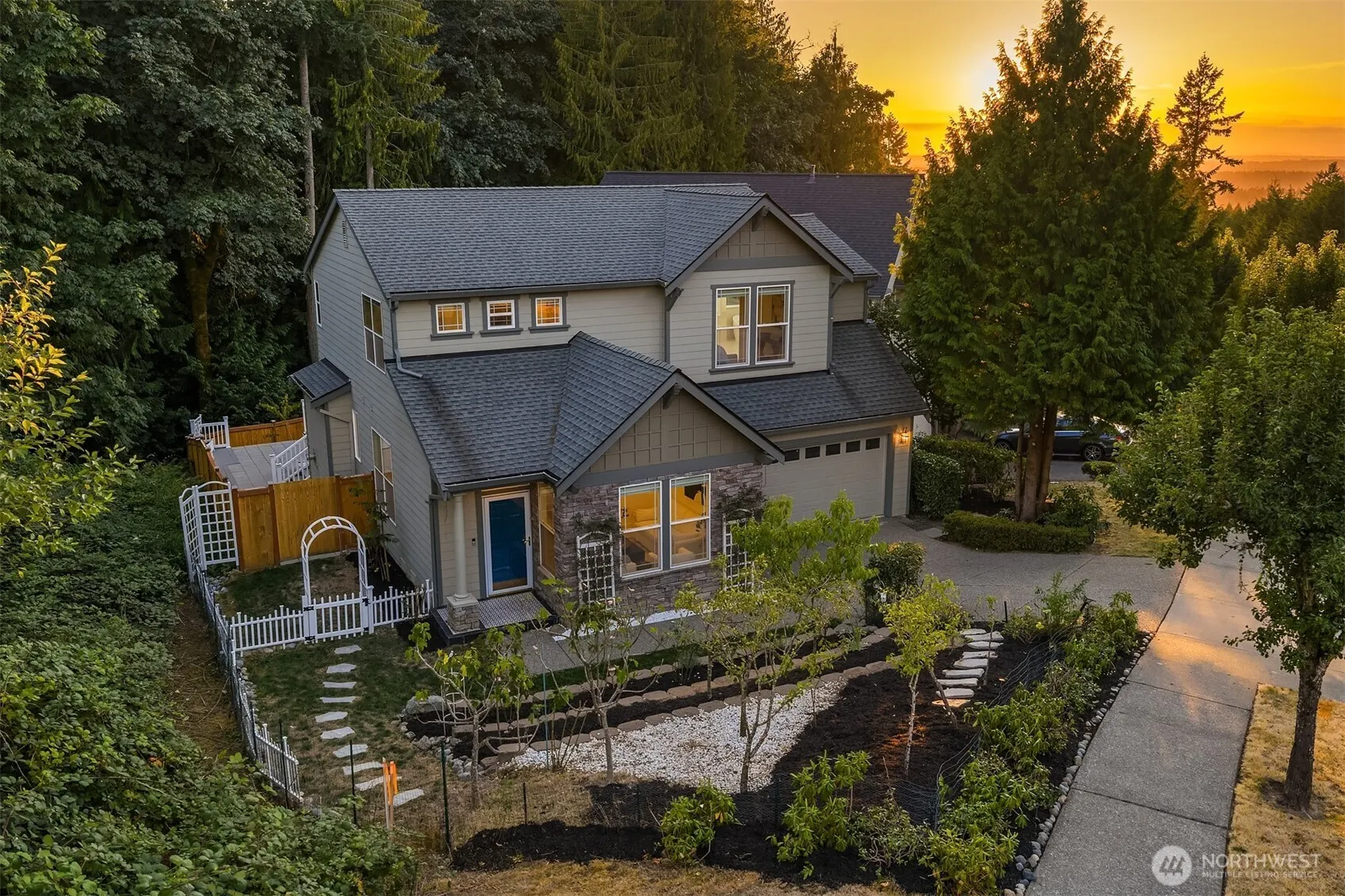 16255 SE 66th St , Bellevue, WA 98006