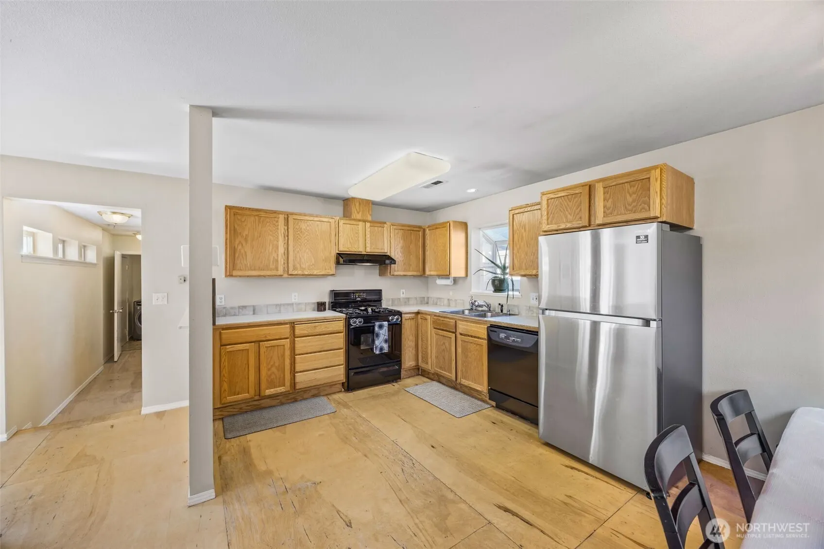 10332 Midvale Avenue N, Seattle, WA 98133