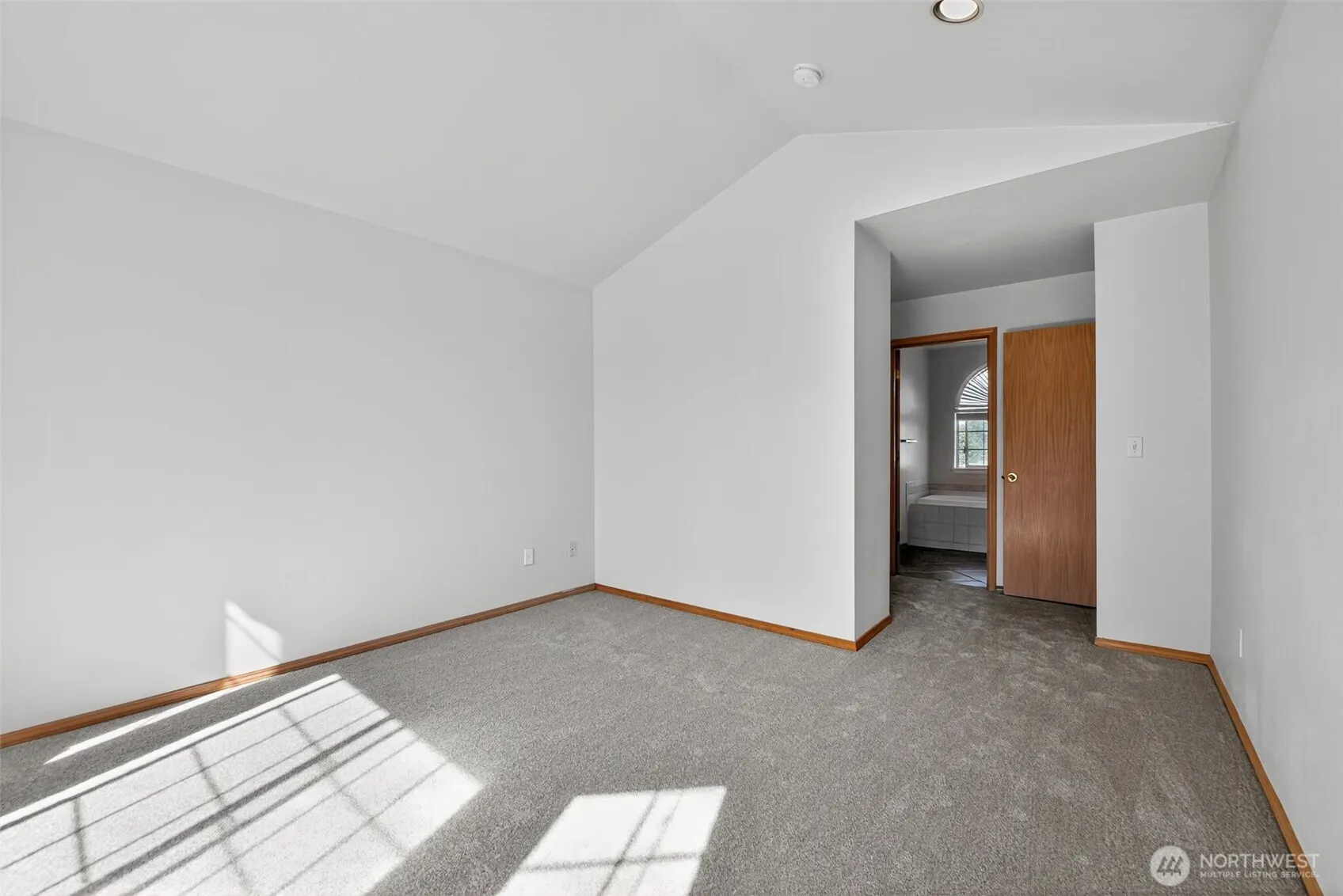 11730 SE 266th Place , Kent, WA 98030