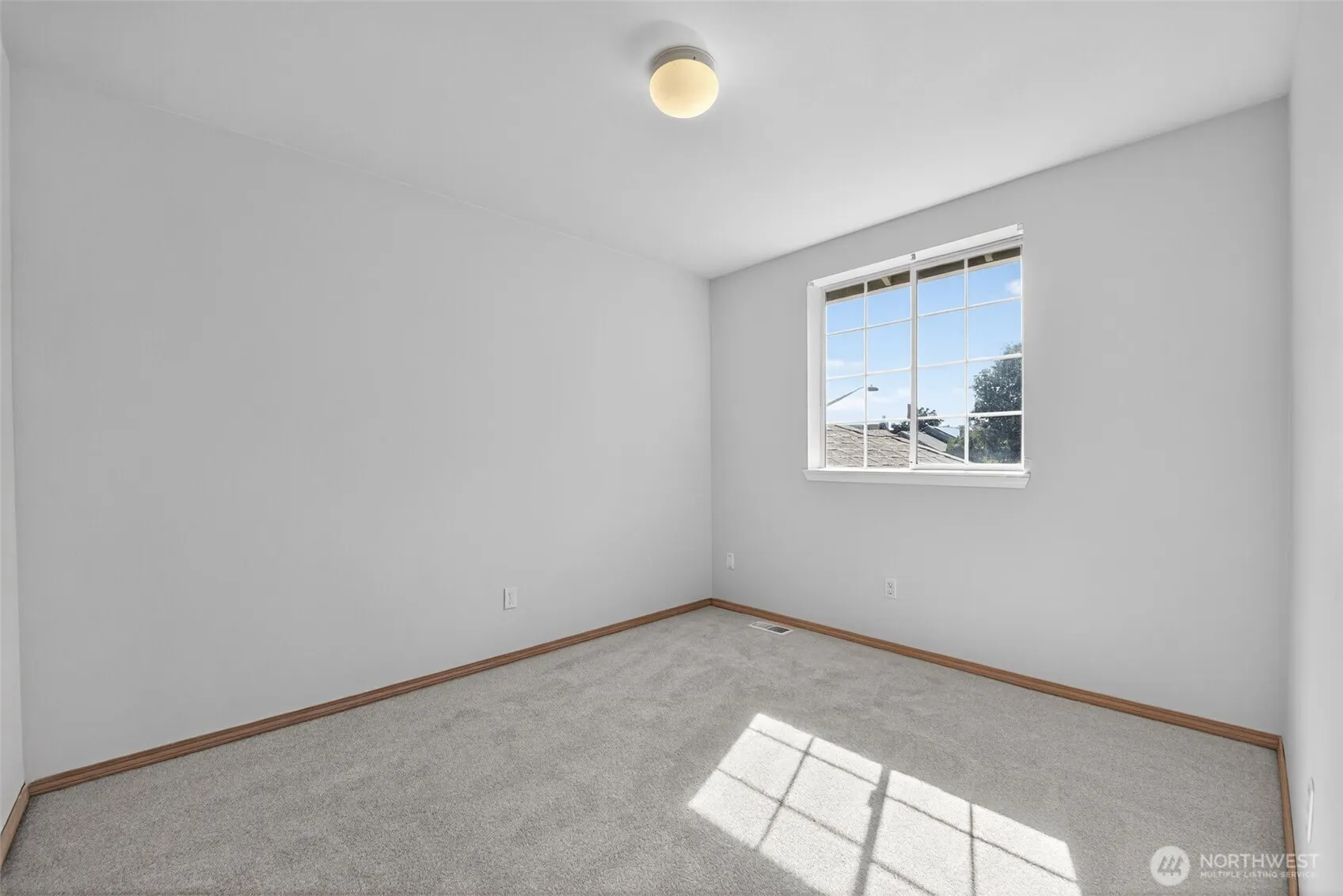 11730 SE 266th Place , Kent, WA 98030