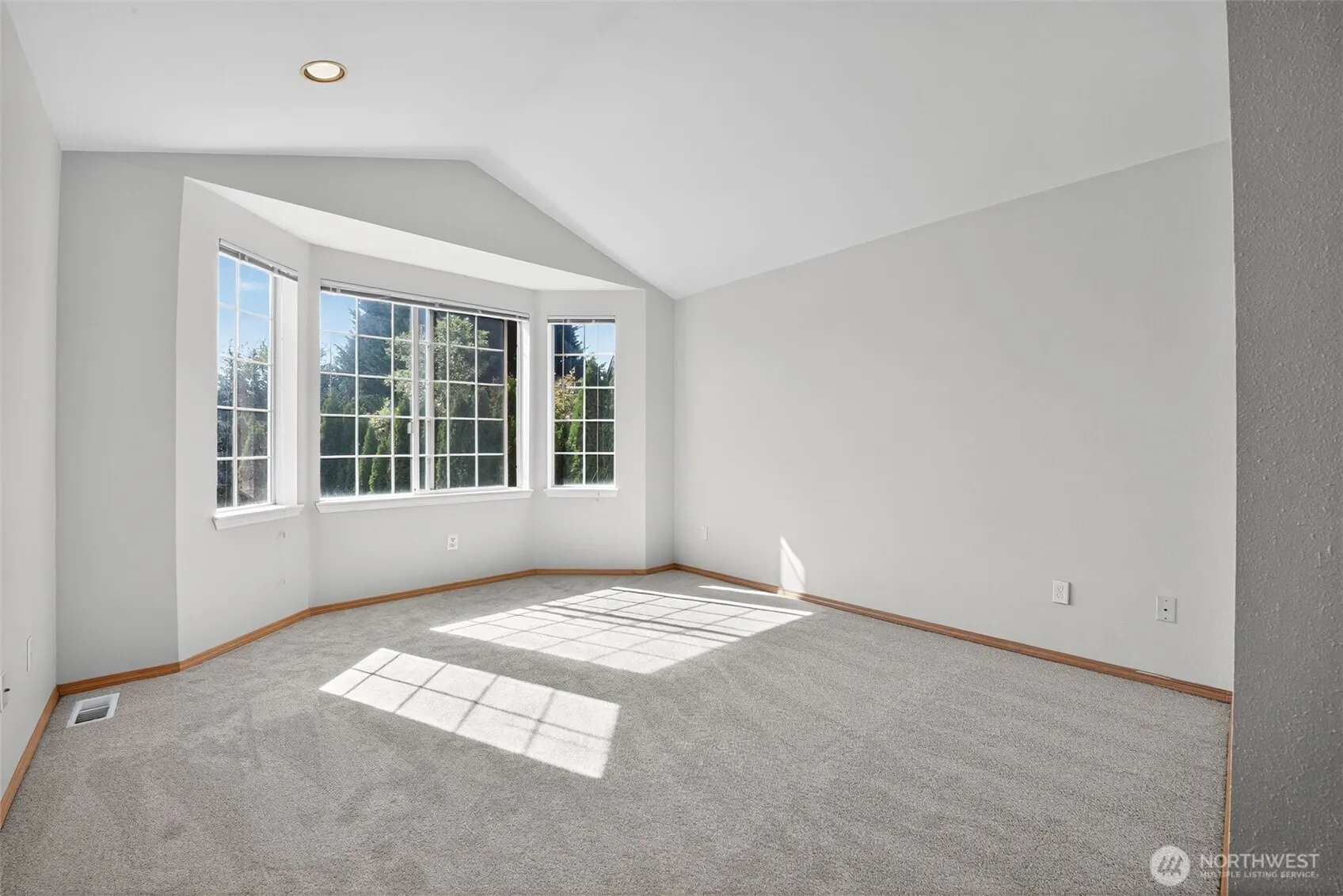 11730 SE 266th Place , Kent, WA 98030