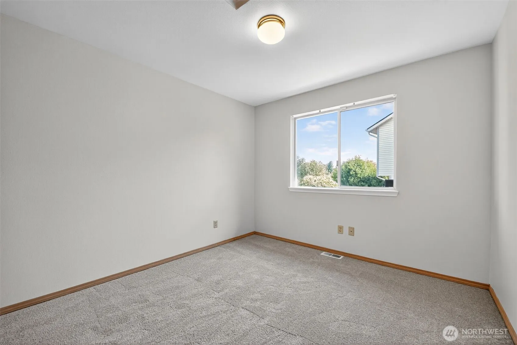 11730 SE 266th Place , Kent, WA 98030