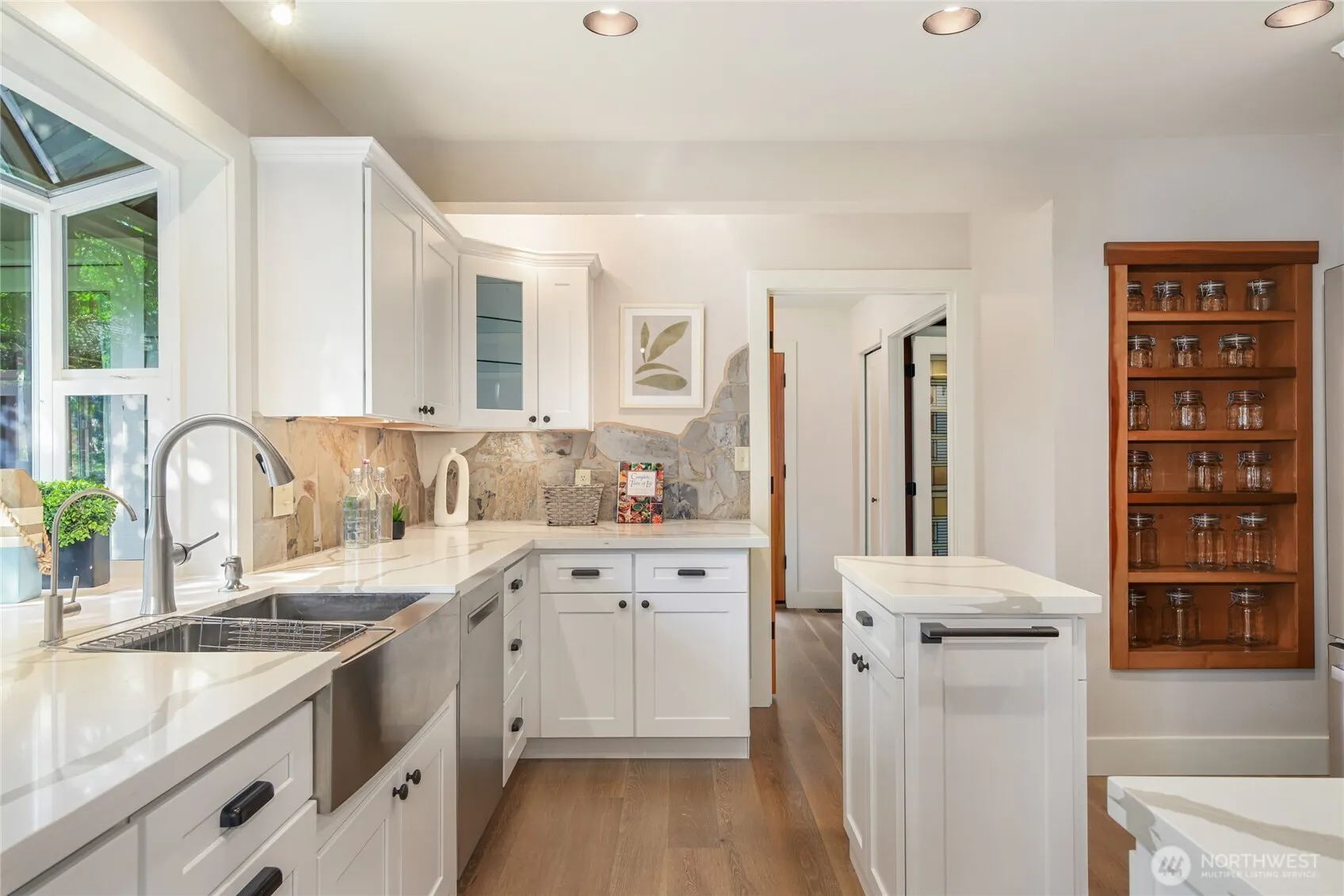 5435 45th Avenue SW, Seattle, WA 98136