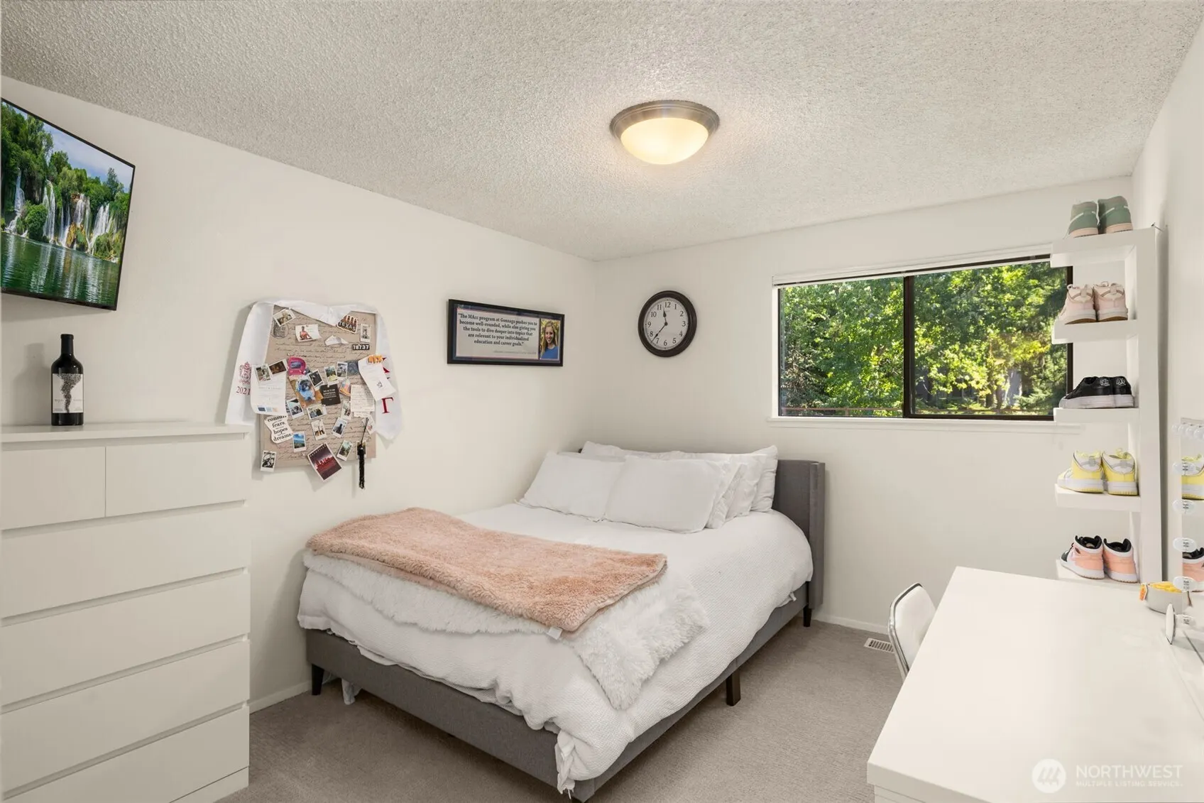 3400 108th Place NE #2, Bellevue, WA 98004