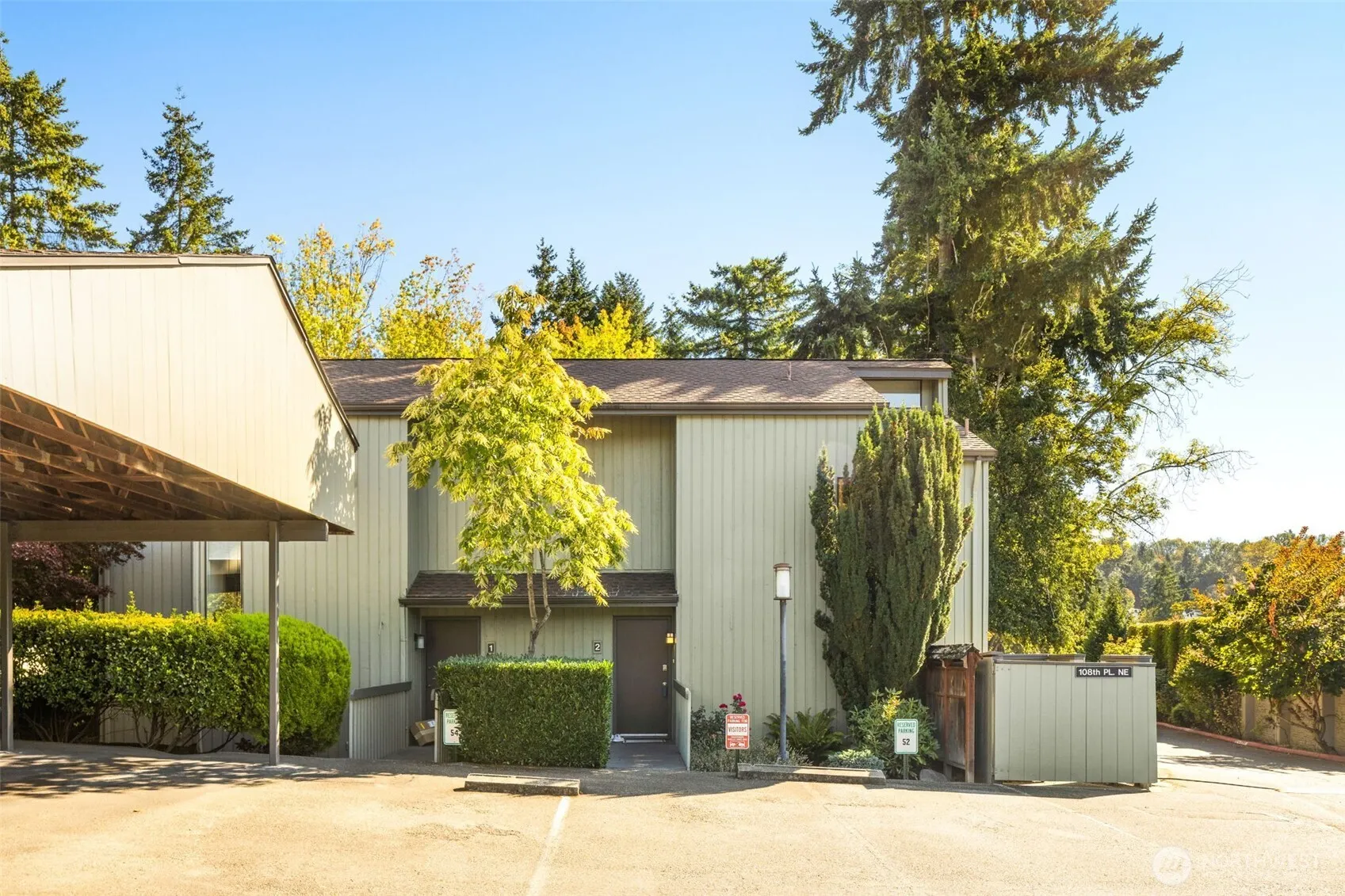 3400 108th Place NE #2, Bellevue, WA 98004