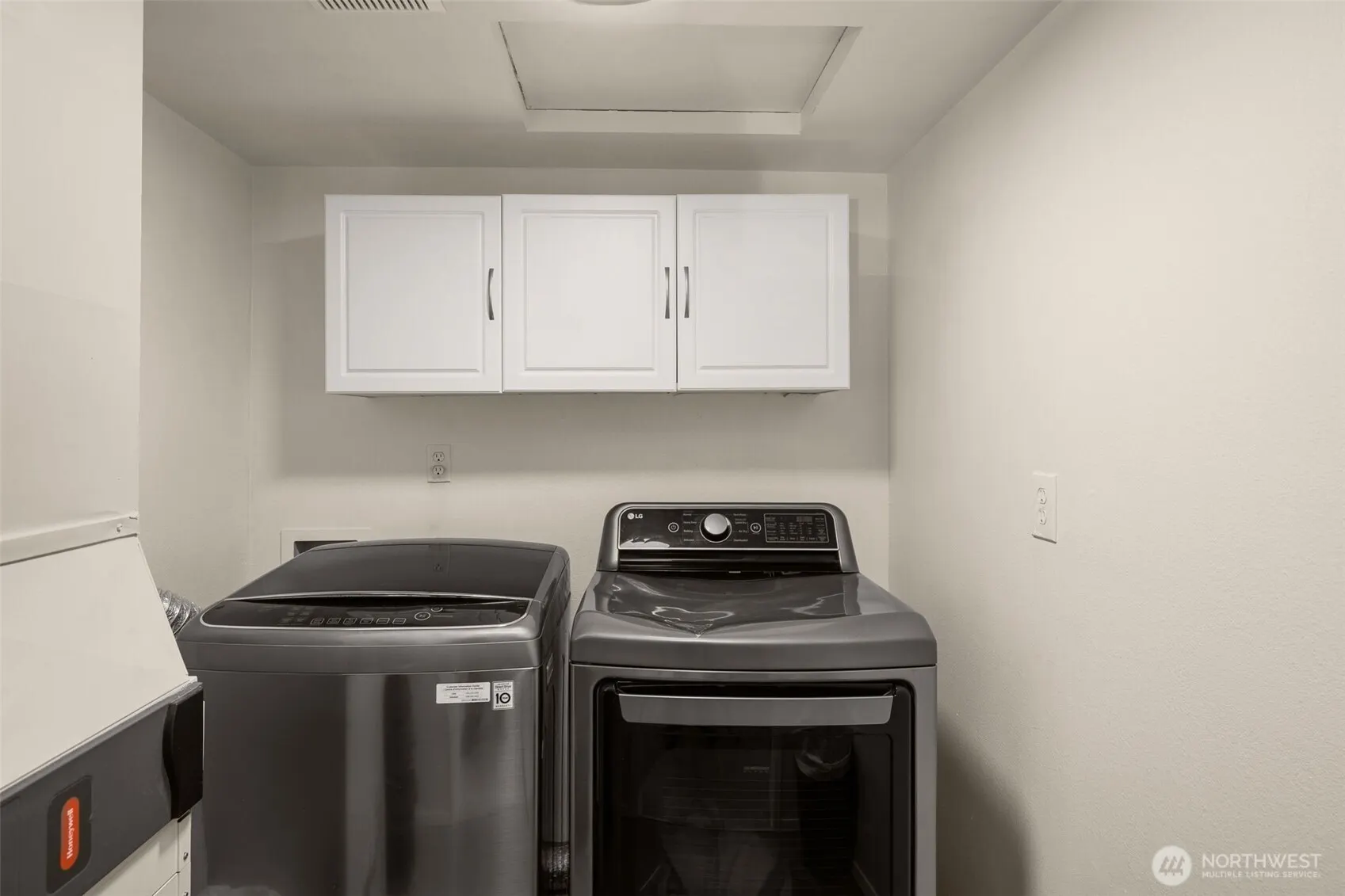 3400 108th Place NE #2, Bellevue, WA 98004