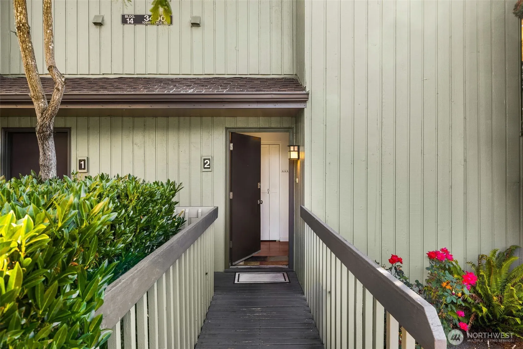 3400 108th Place NE #2, Bellevue, WA 98004