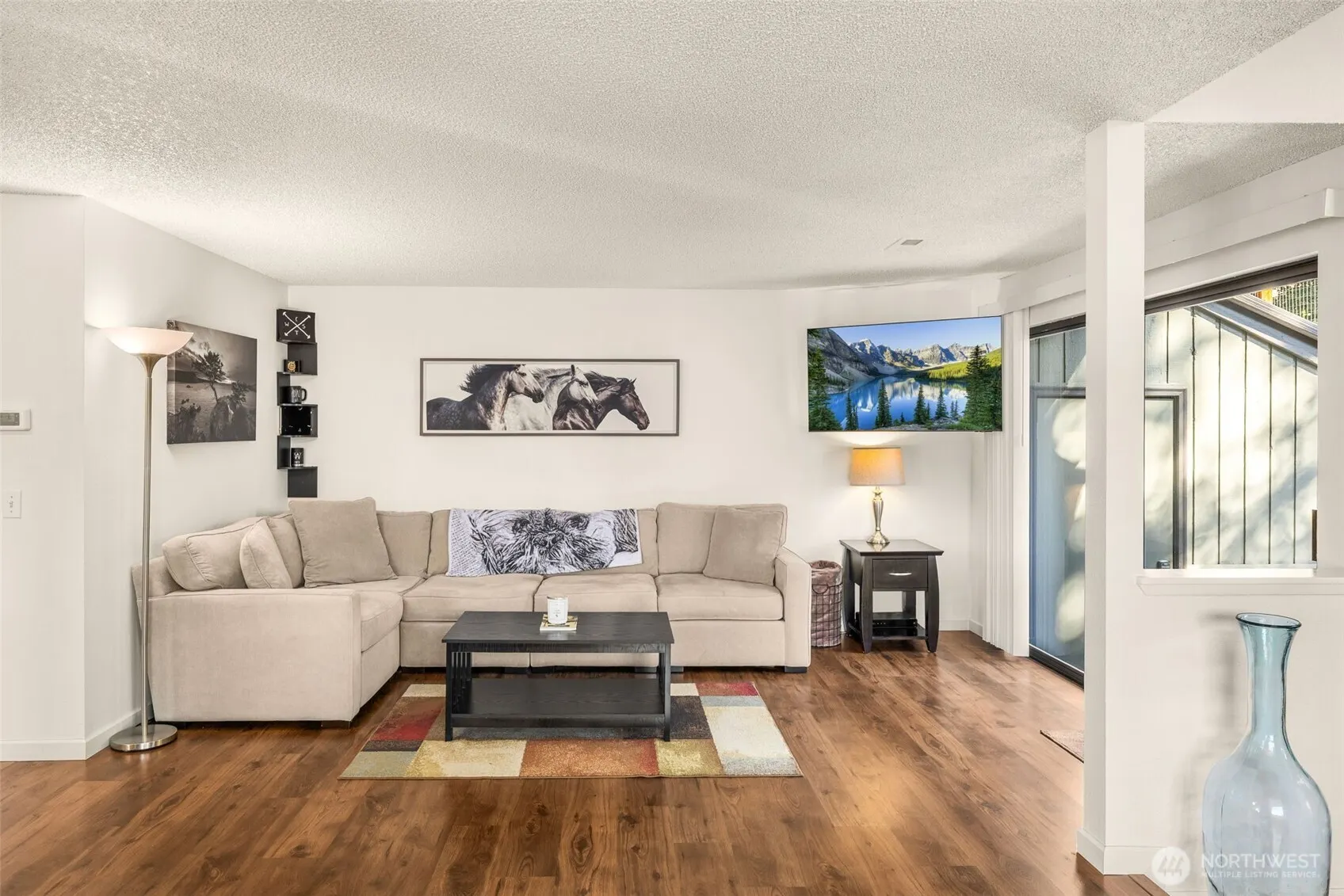 3400 108th Place NE #2, Bellevue, WA 98004
