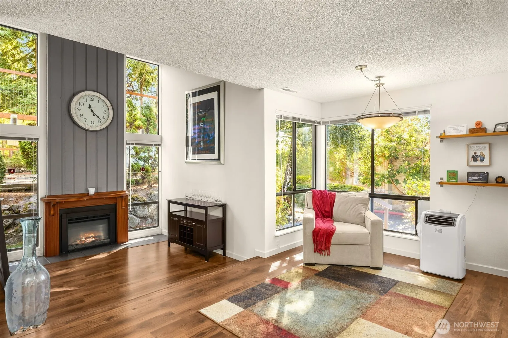 3400 108th Place NE #2, Bellevue, WA 98004