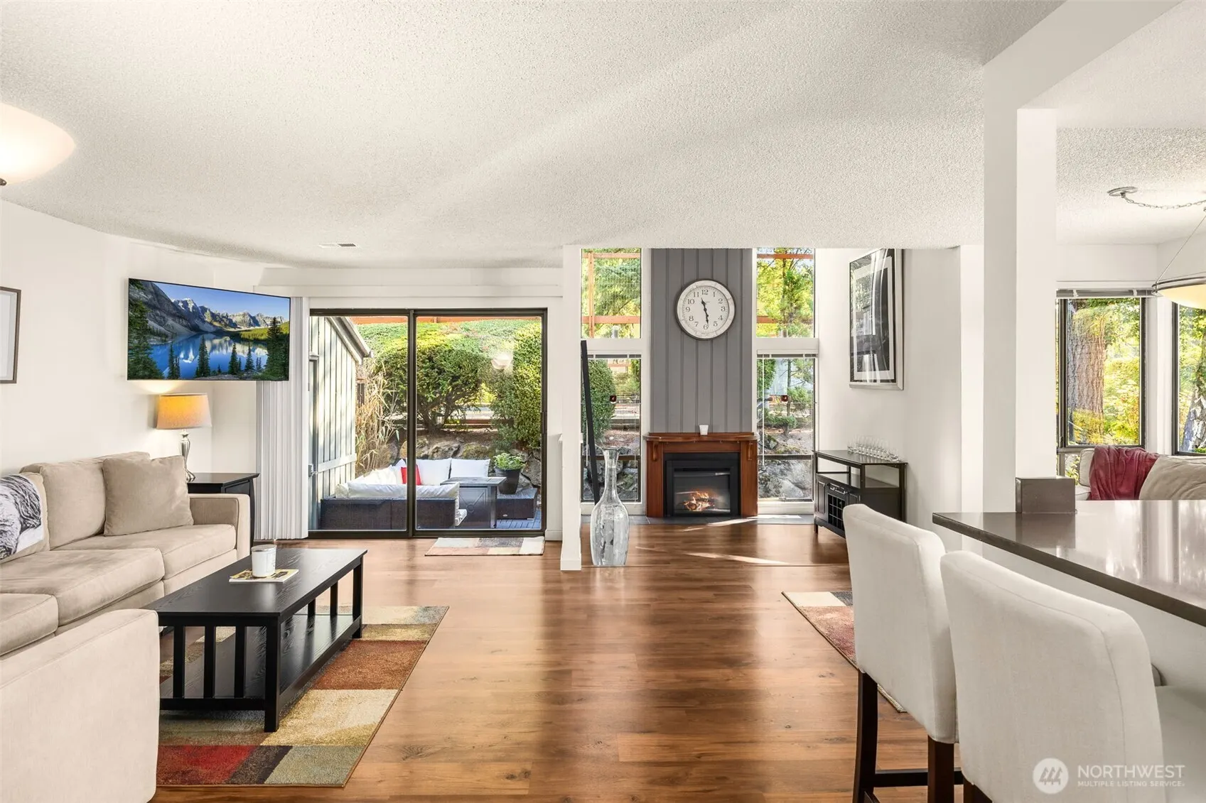 3400 108th Place NE #2, Bellevue, WA 98004