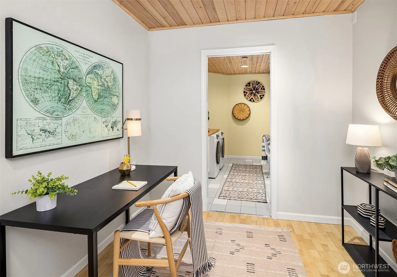 17102 NE 37th Place , Bellevue, WA 98008