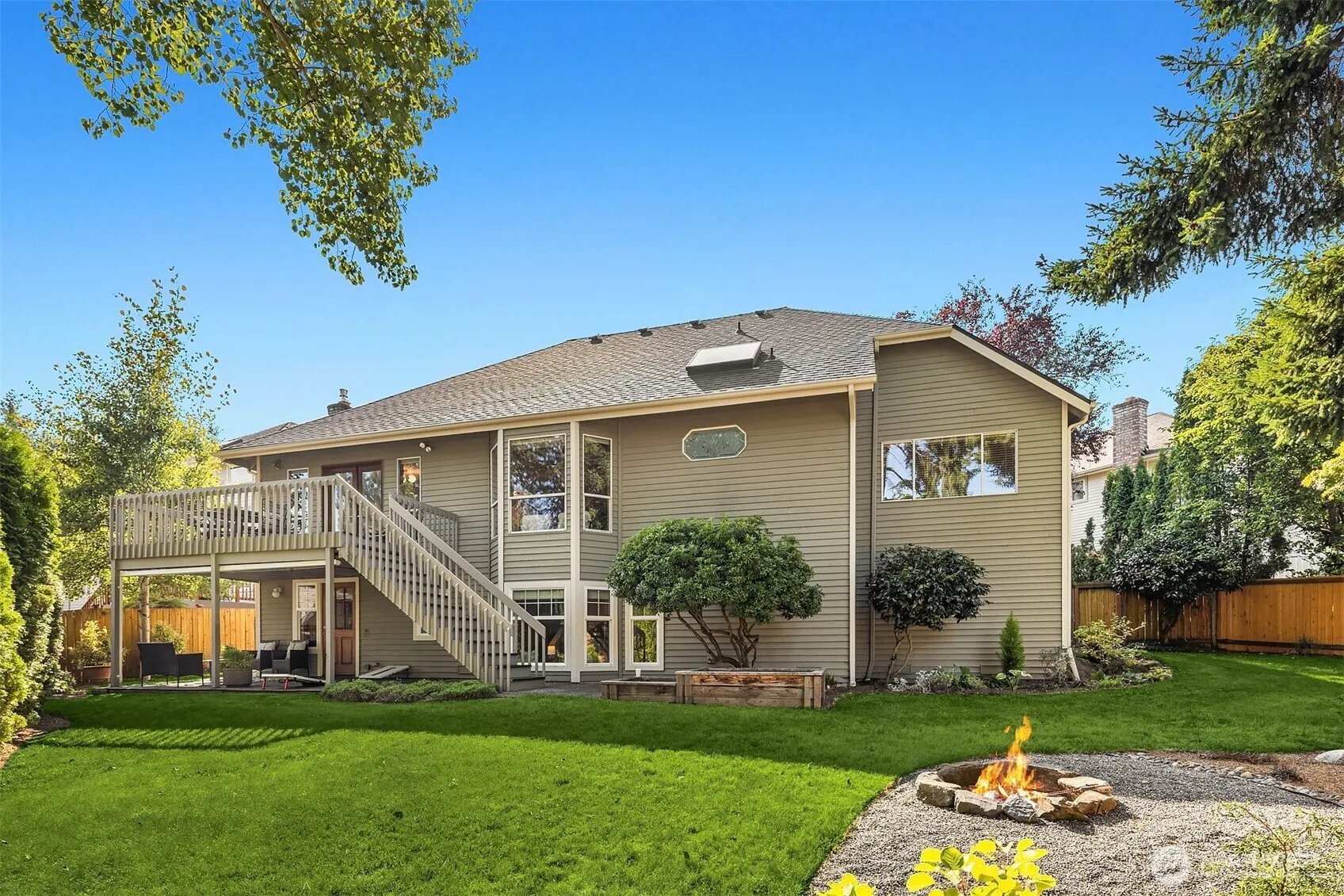 17102 NE 37th Place , Bellevue, WA 98008