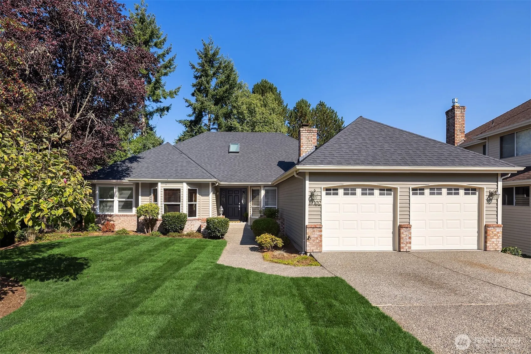 17102 NE 37th Place , Bellevue, WA 98008