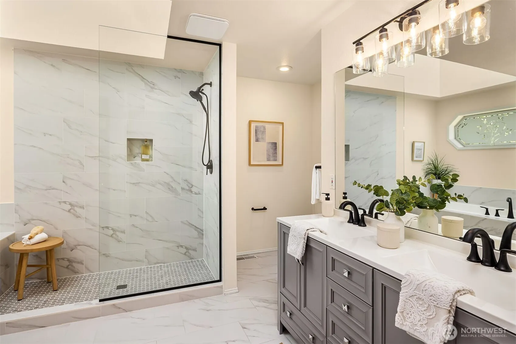 17102 NE 37th Place , Bellevue, WA 98008