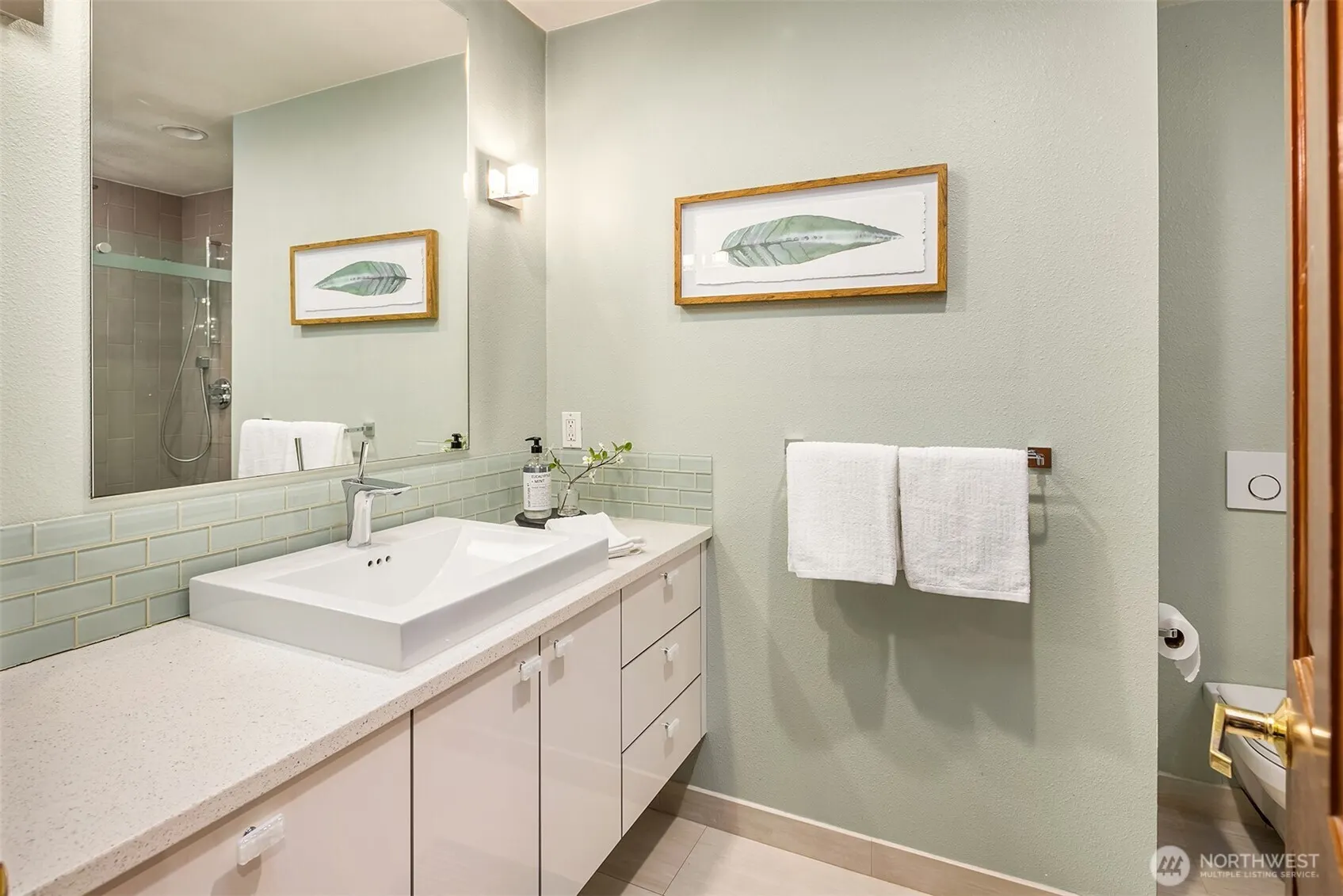 17102 NE 37th Place , Bellevue, WA 98008