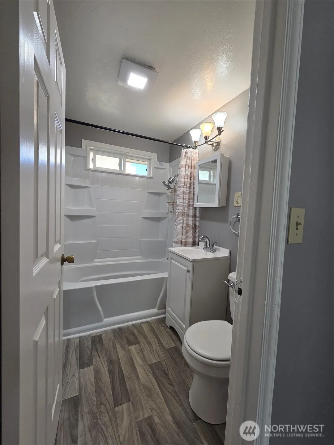 10603 12th Avenue SW, Seattle, WA 98146