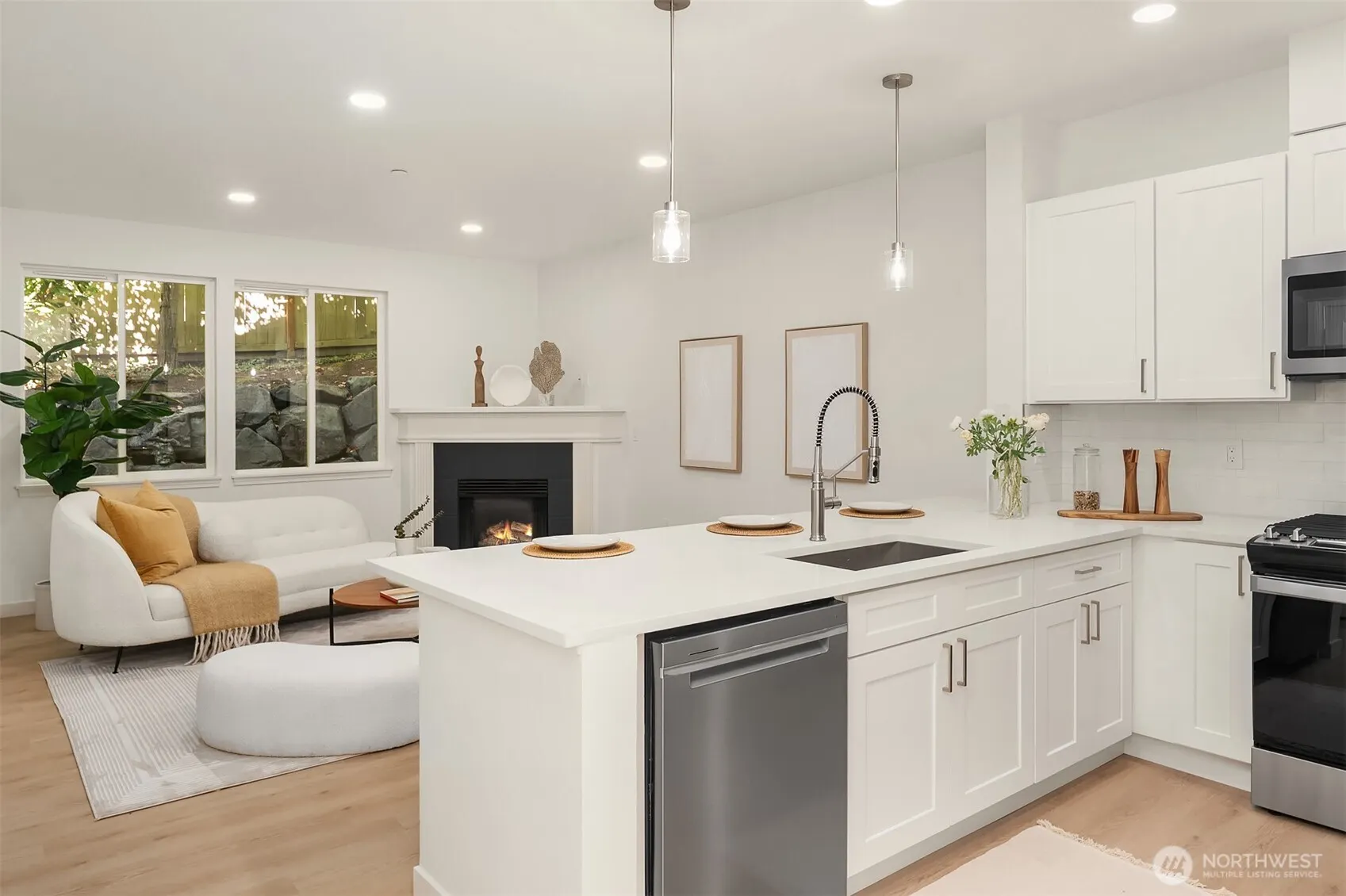 200 S 48th Street ##E, Renton, WA 98055