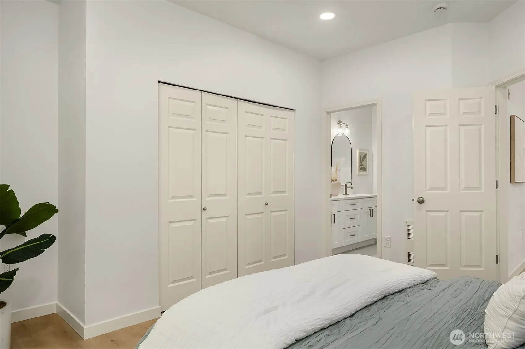 200 S 48th Street ##E, Renton, WA 98055