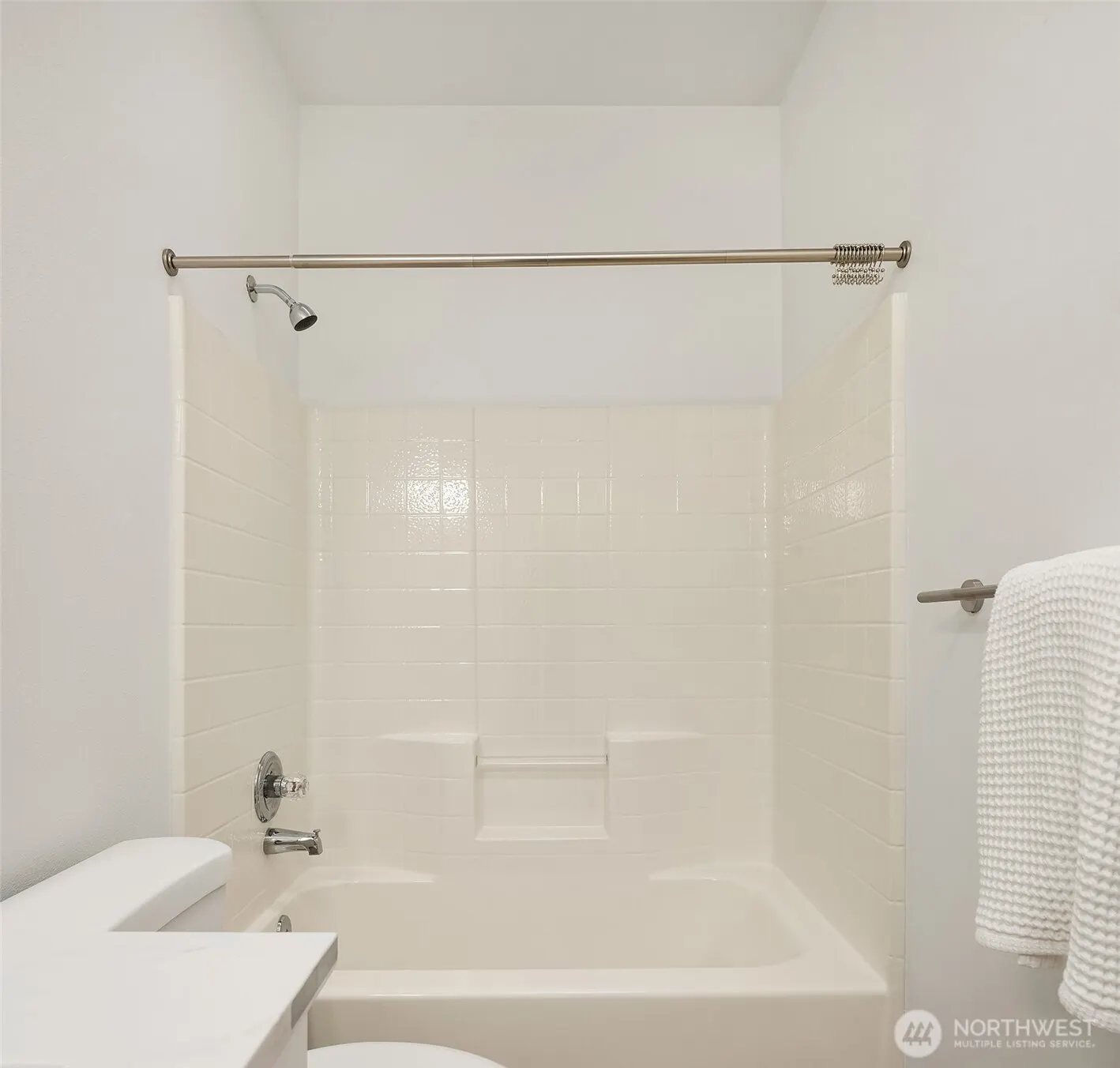 200 S 48th Street ##E, Renton, WA 98055