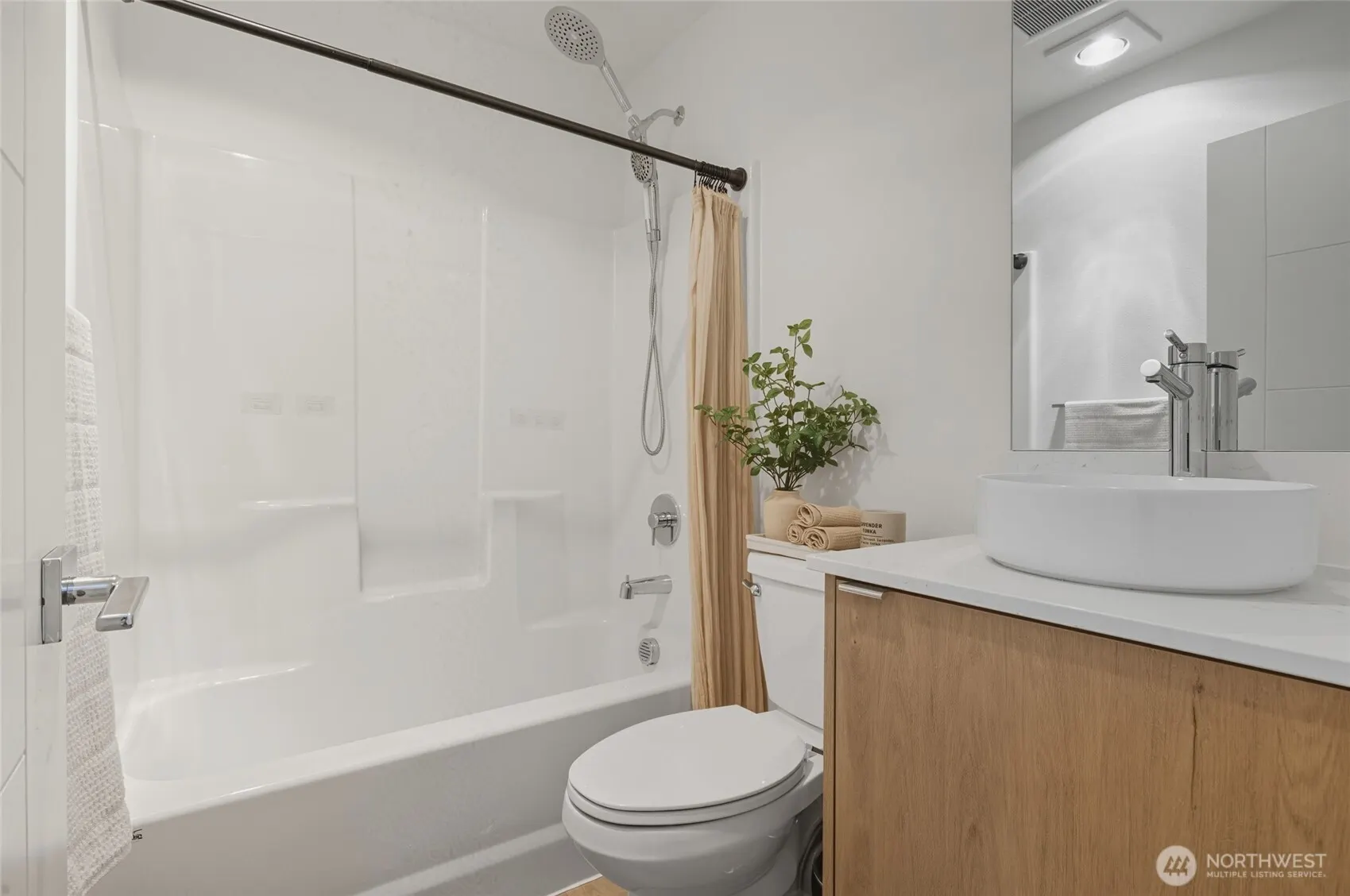 3112 NE 120th Street , Seattle, WA 98125