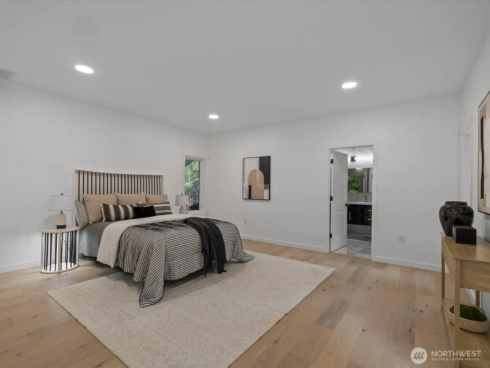 14244 NE 80th Place , Redmond, WA 98052