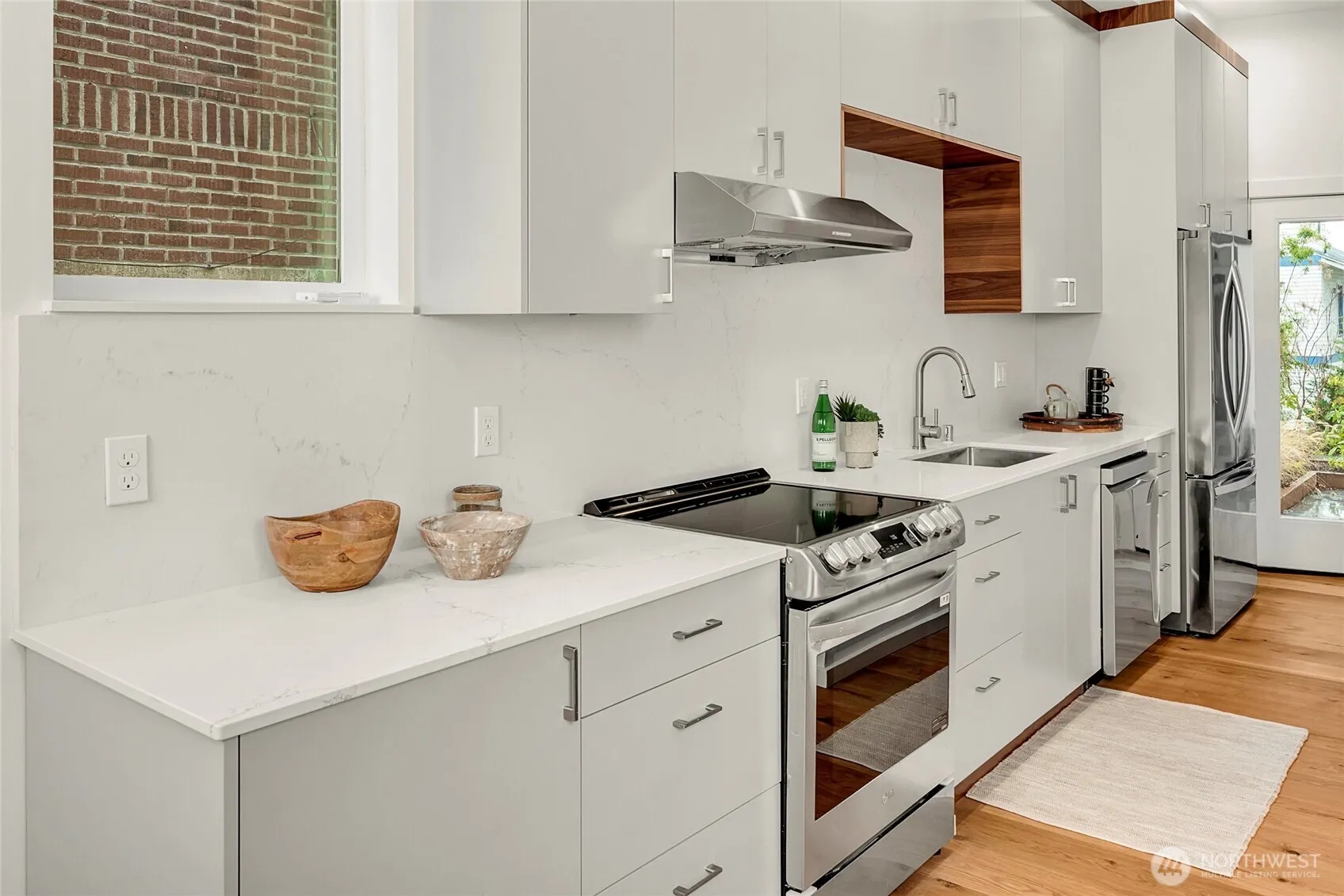 627 13th Avenue E, Seattle, WA 98102