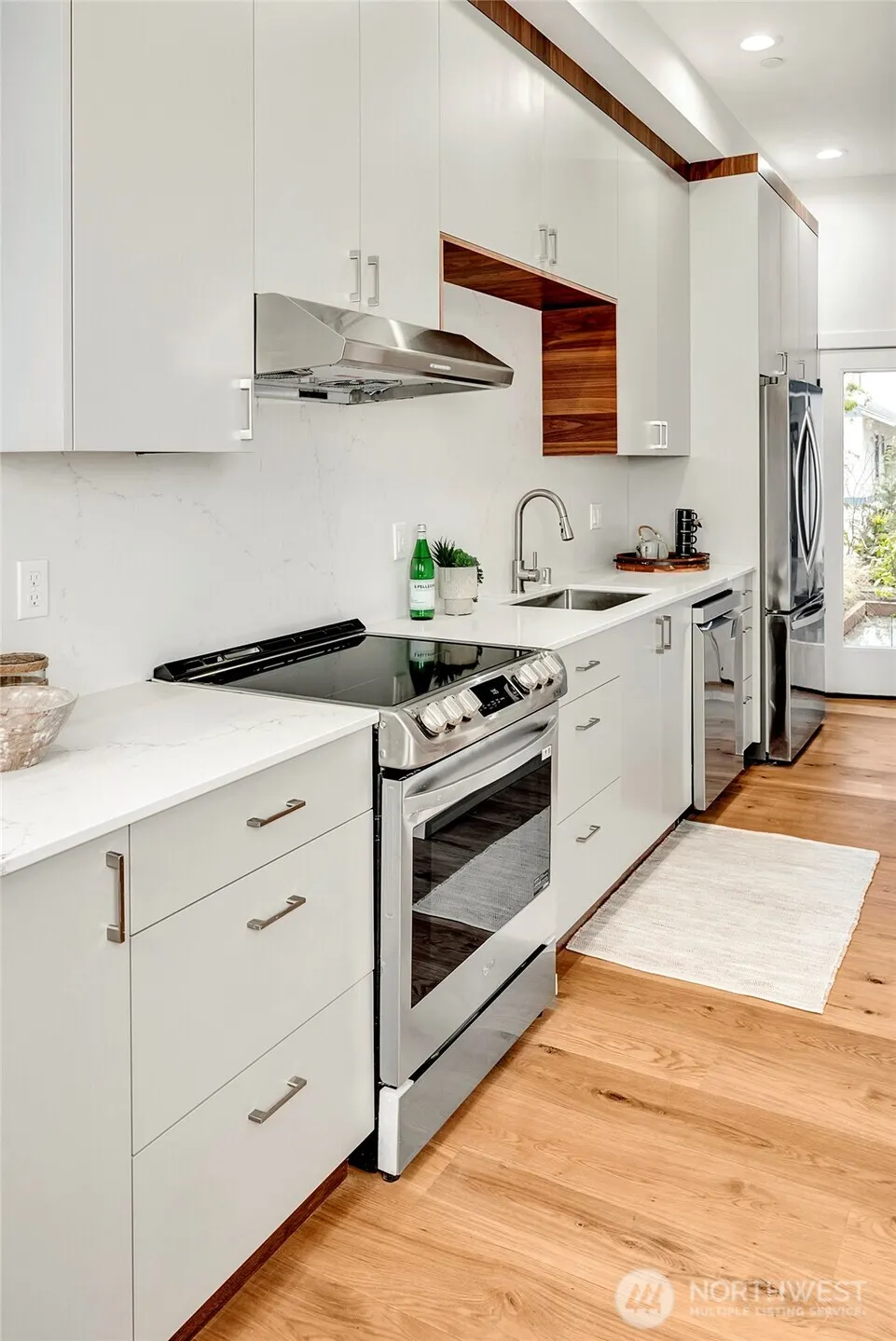 627 13th Avenue E, Seattle, WA 98102
