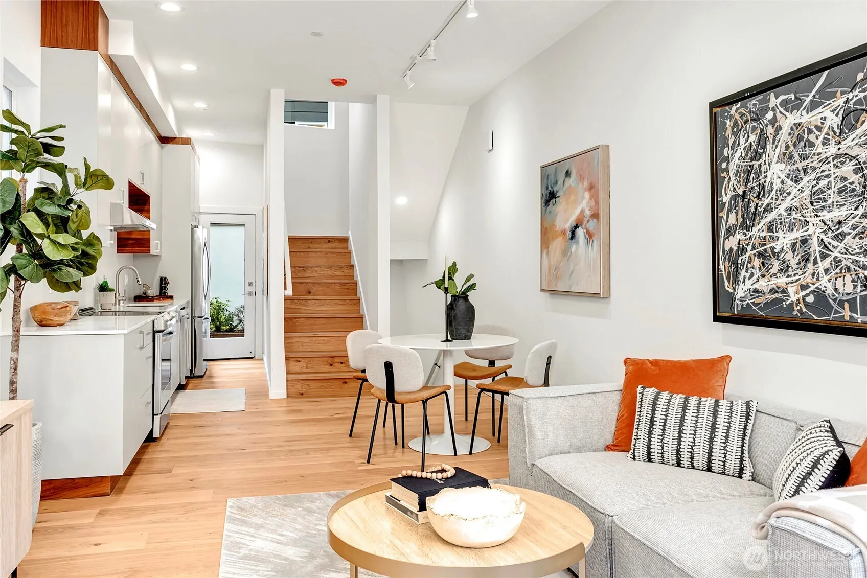 627 13th Avenue E, Seattle, WA 98102