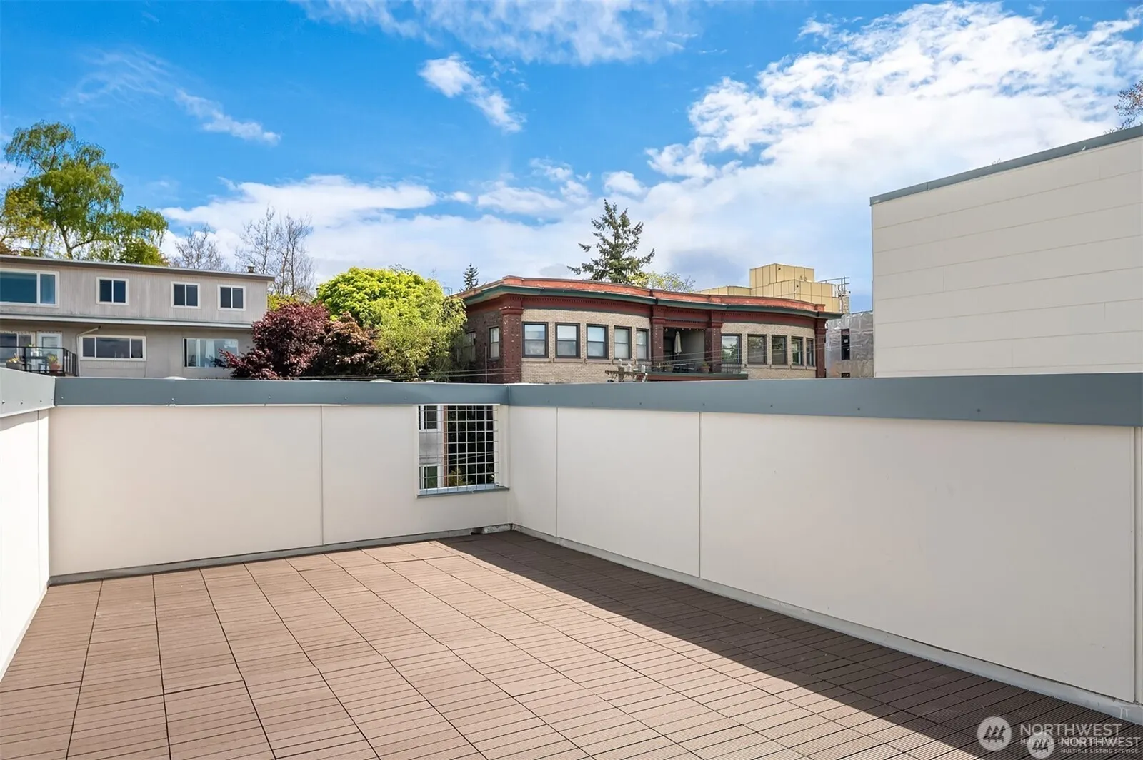 631 13th Avenue E, Seattle, WA 98102